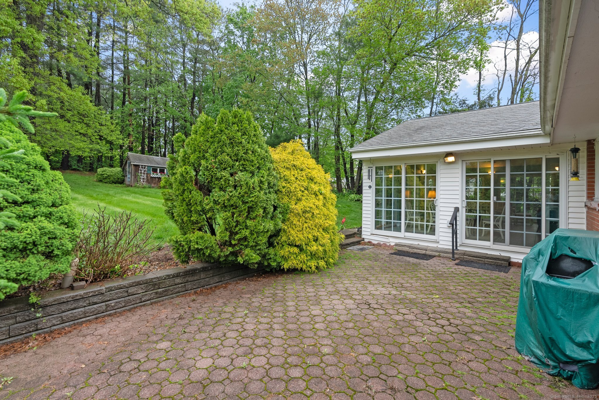 223 Tunxis Avenue