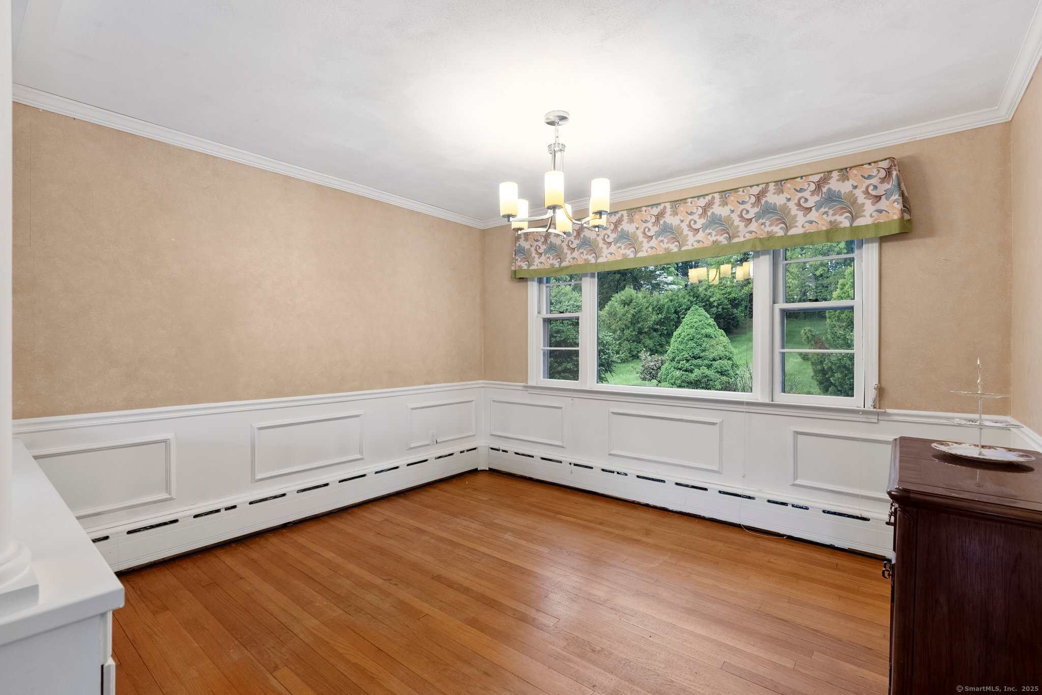 223 Tunxis Avenue