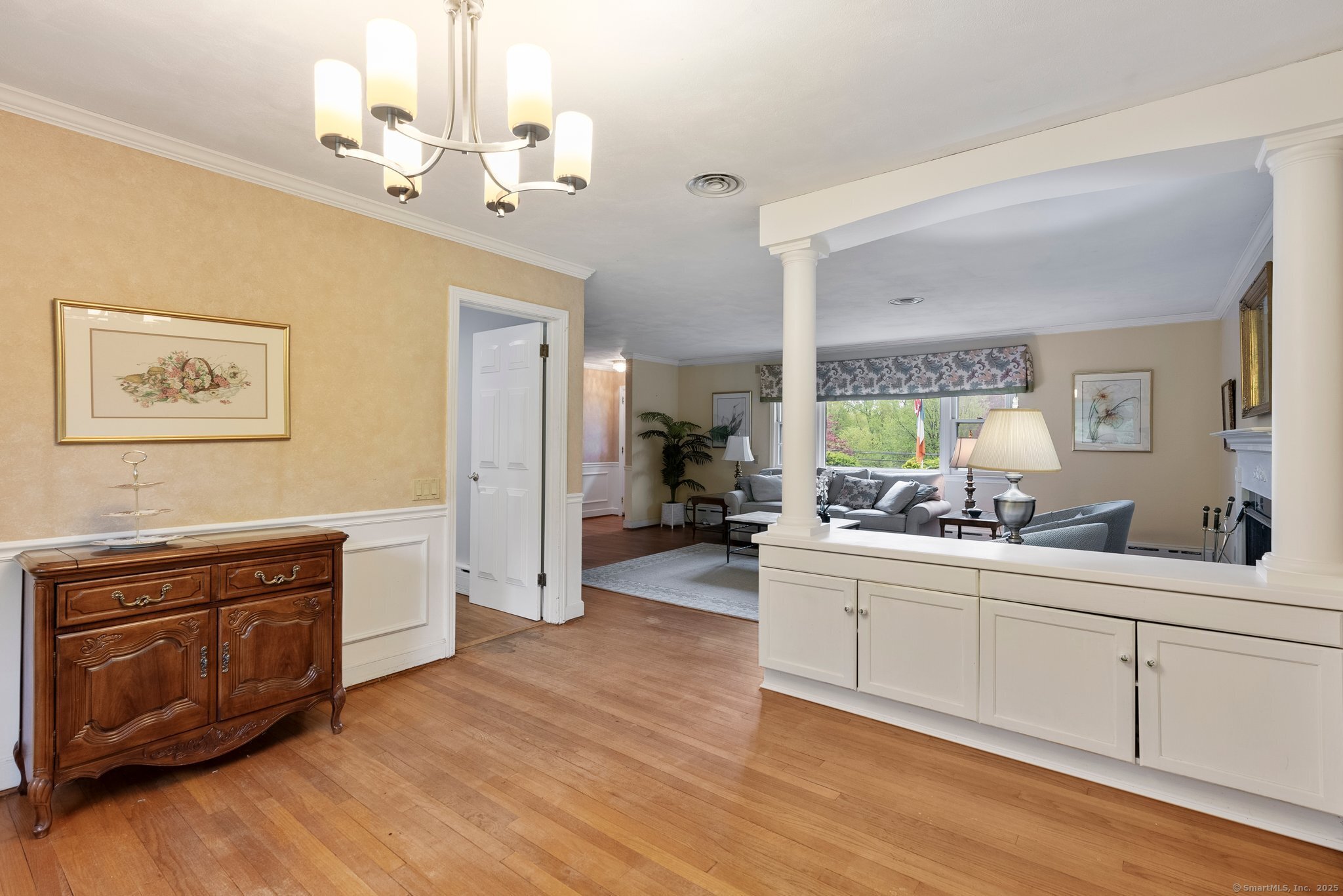 223 Tunxis Avenue