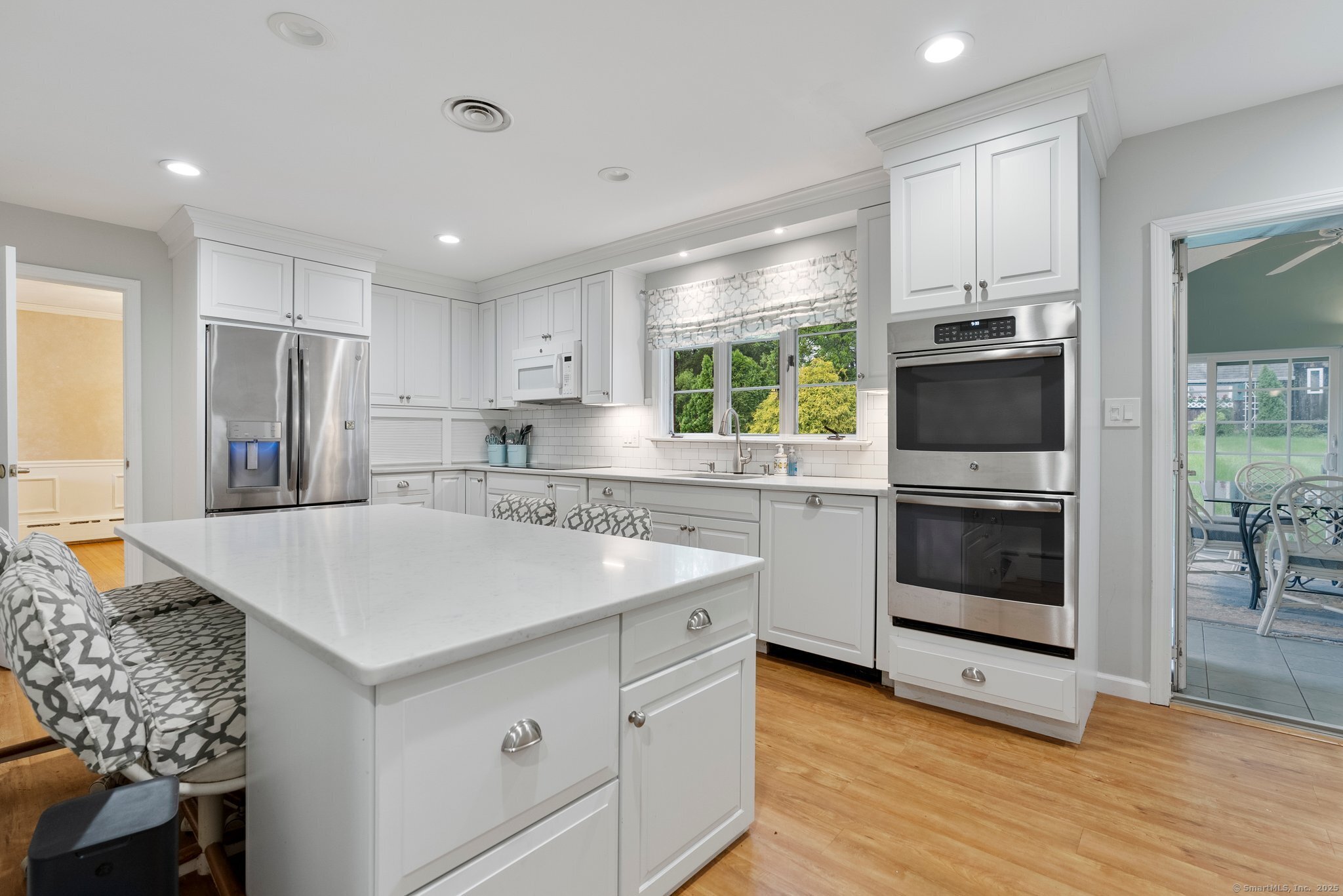 223 Tunxis Avenue