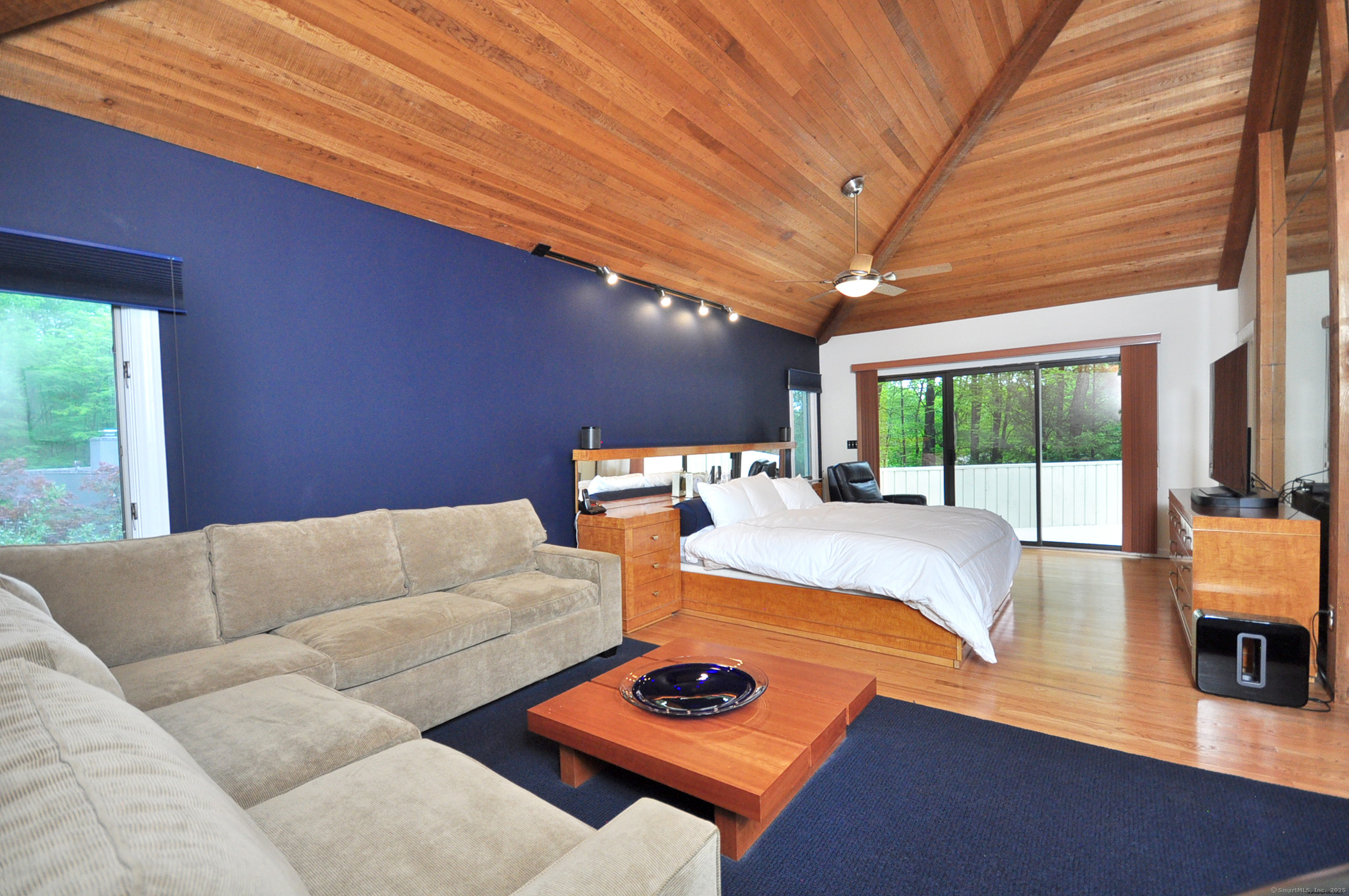 4 High Ledge Road
