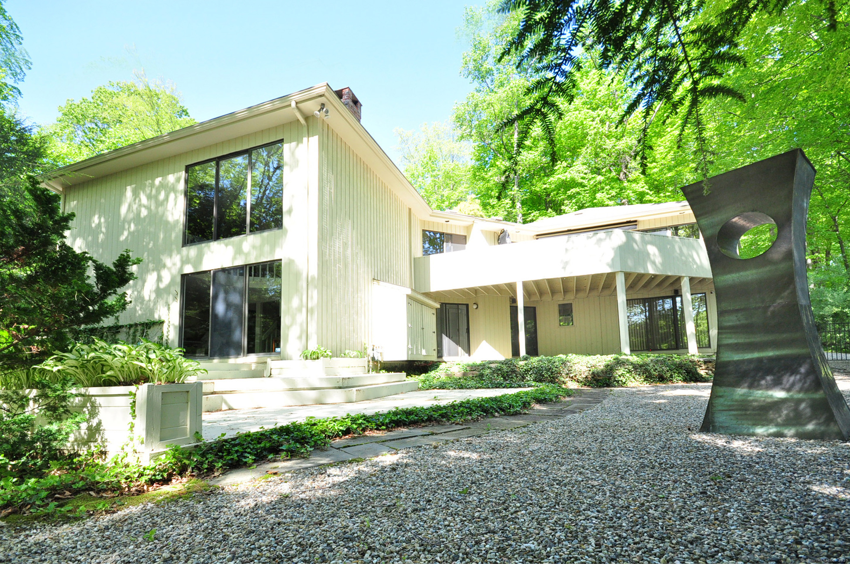 4 High Ledge Road