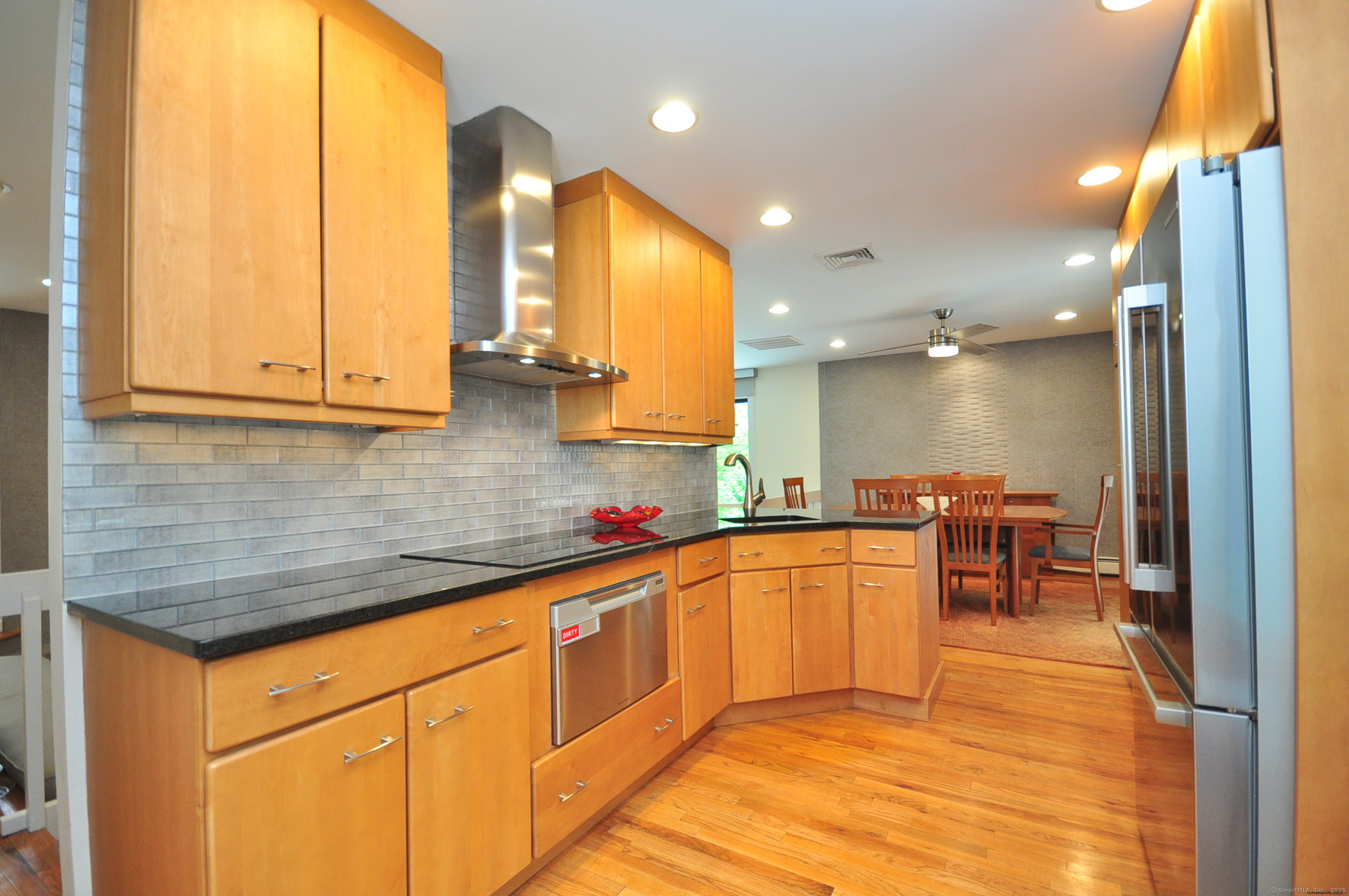 4 High Ledge Road