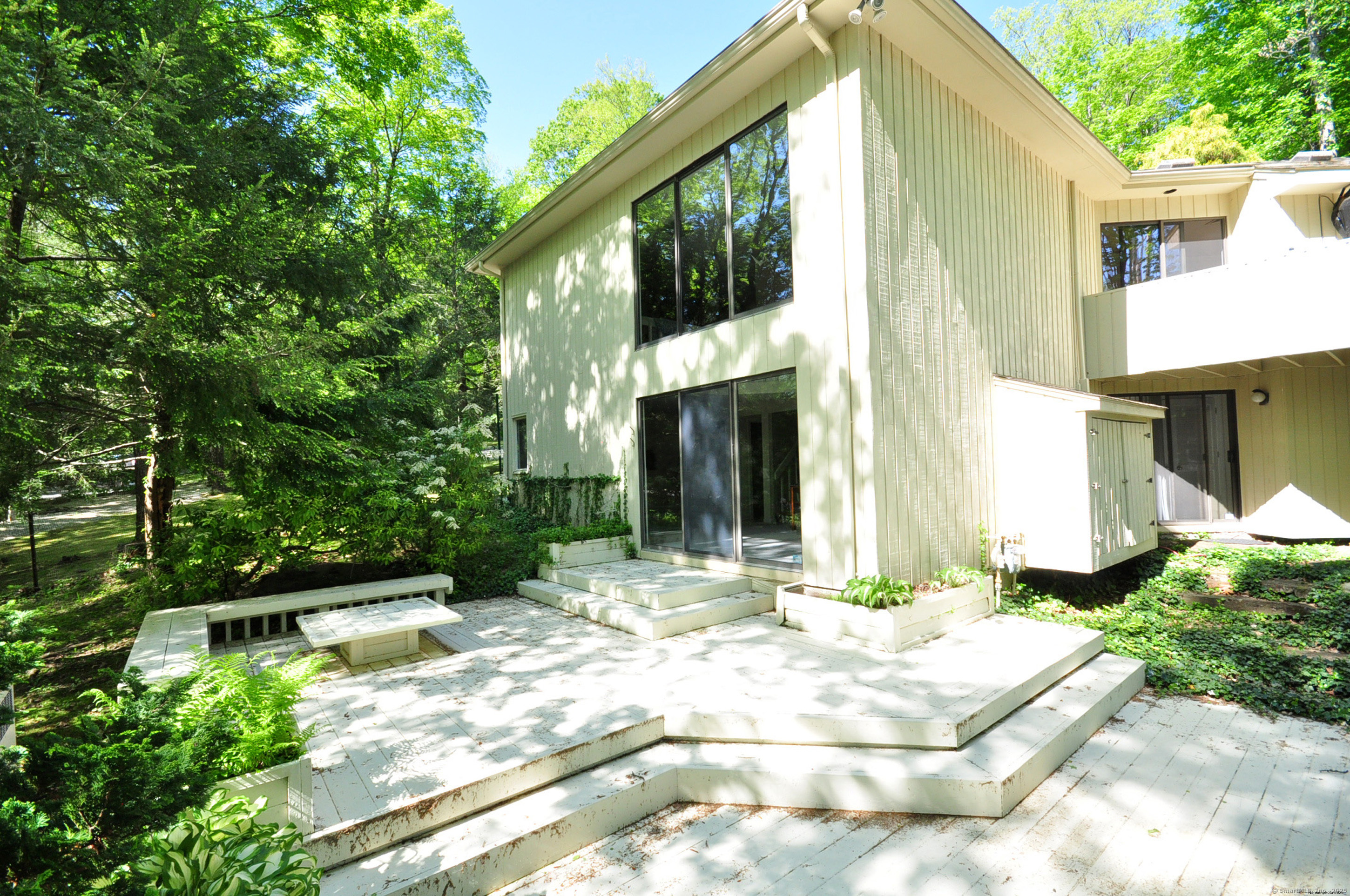 4 High Ledge Road
