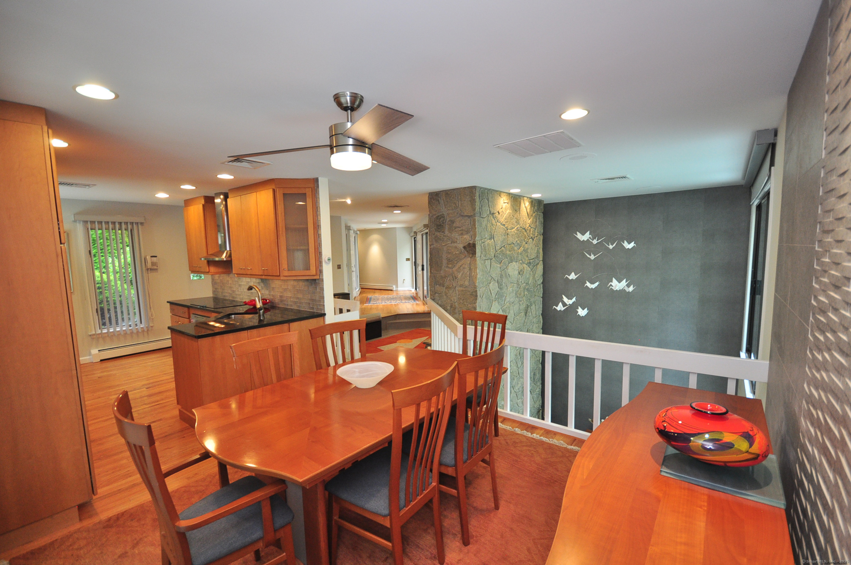 4 High Ledge Road