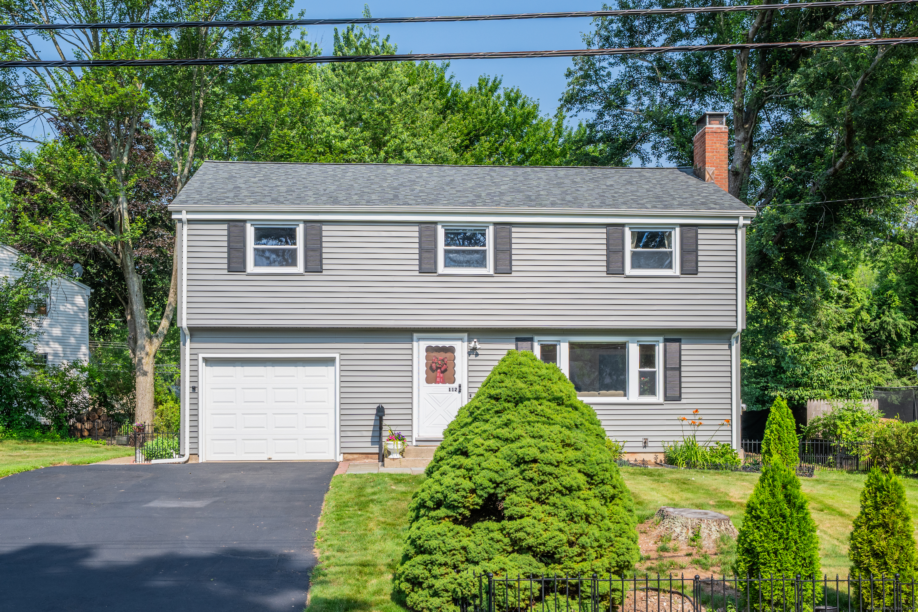 112 Shadow Lane