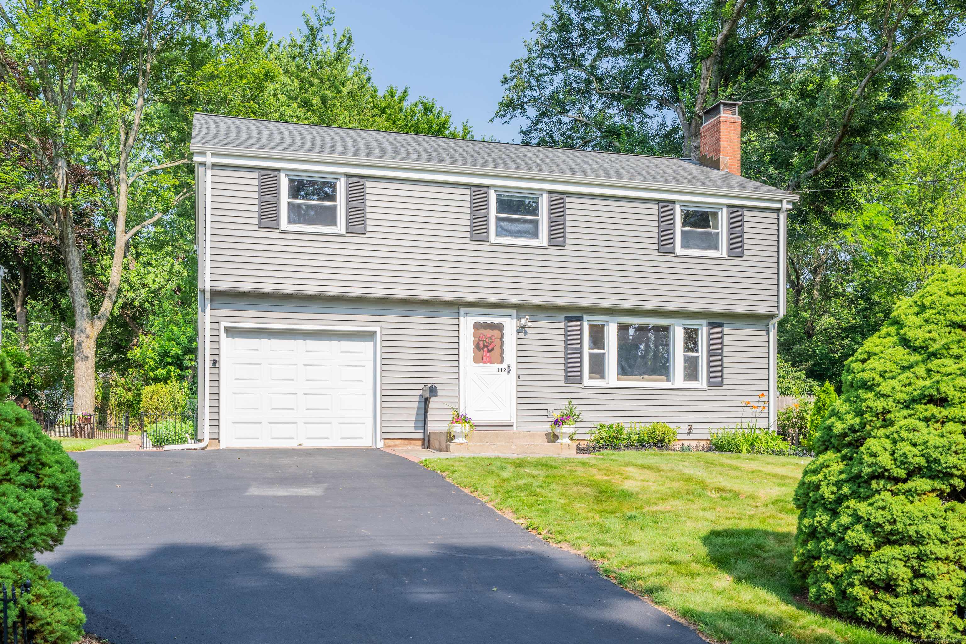 112 Shadow Lane
