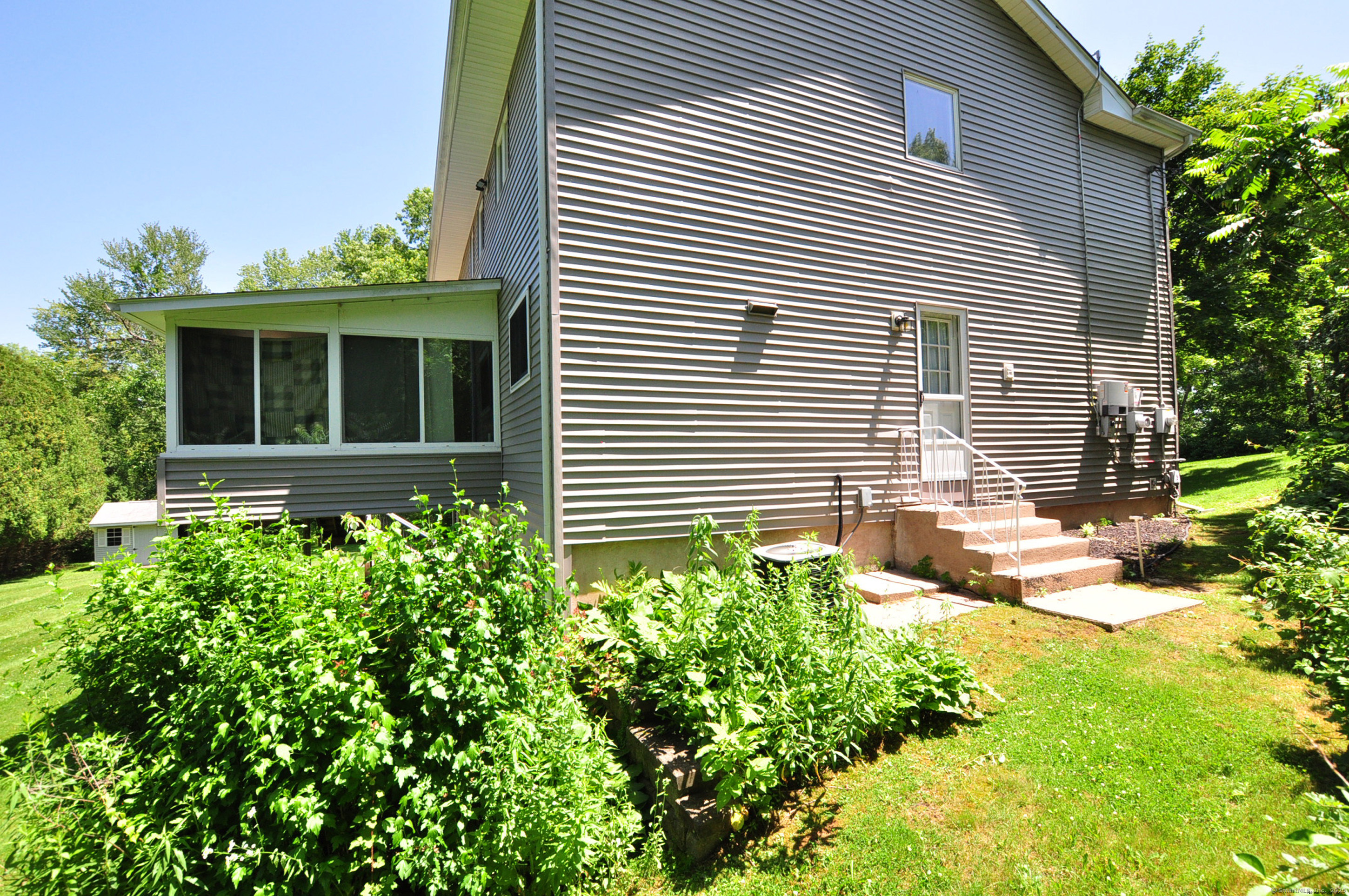 24 Sharon Road