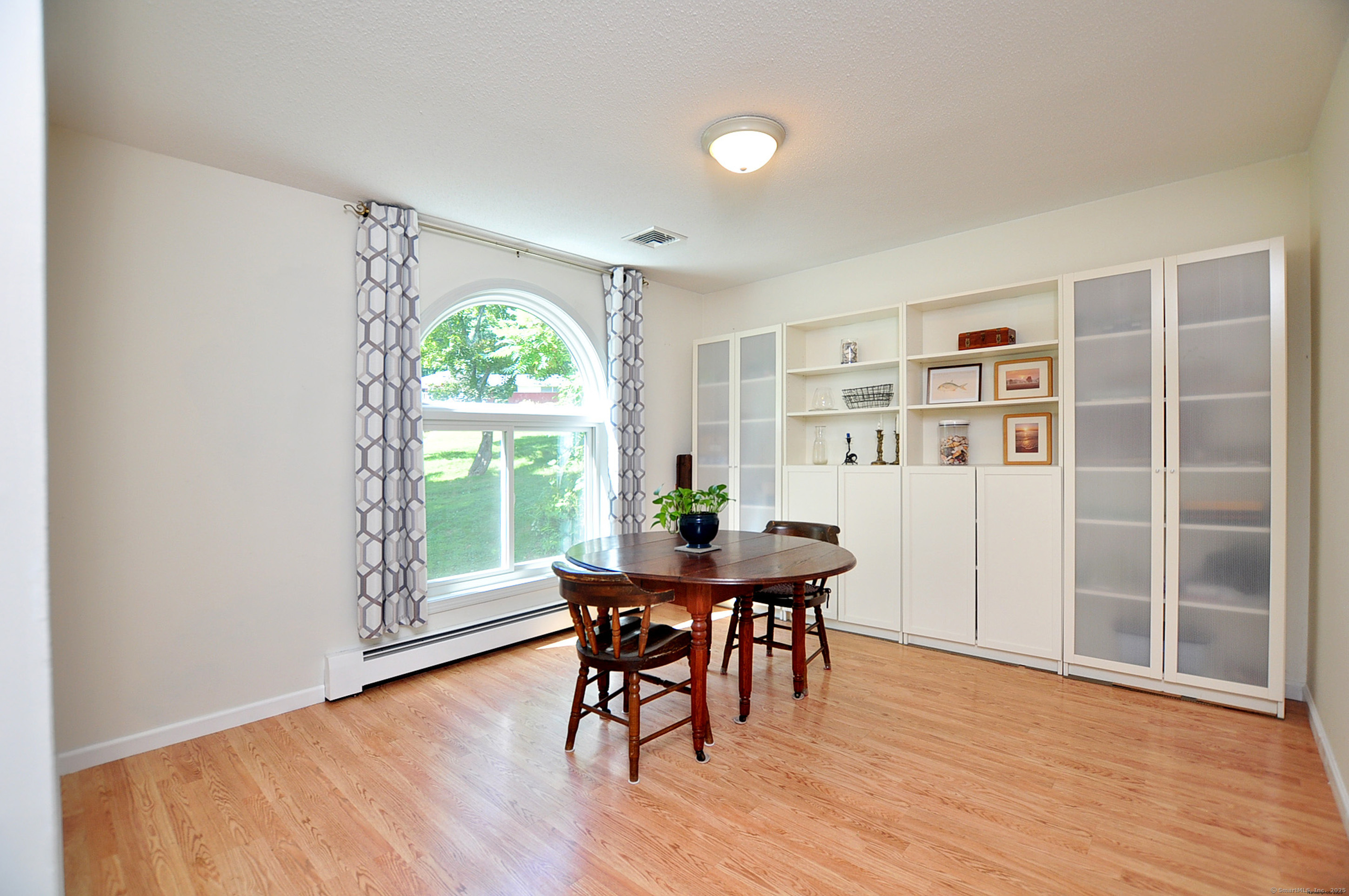 24 Sharon Road