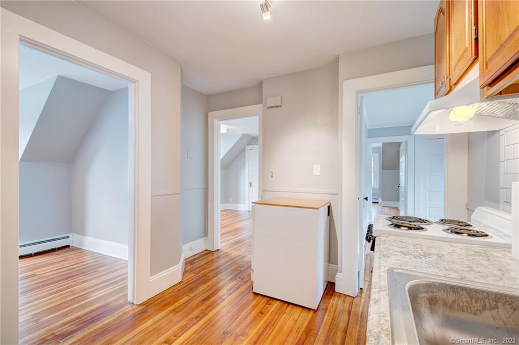 34 Maplewood Avenue 3rd Floor