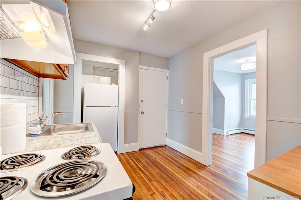 34 Maplewood Avenue 3rd Floor