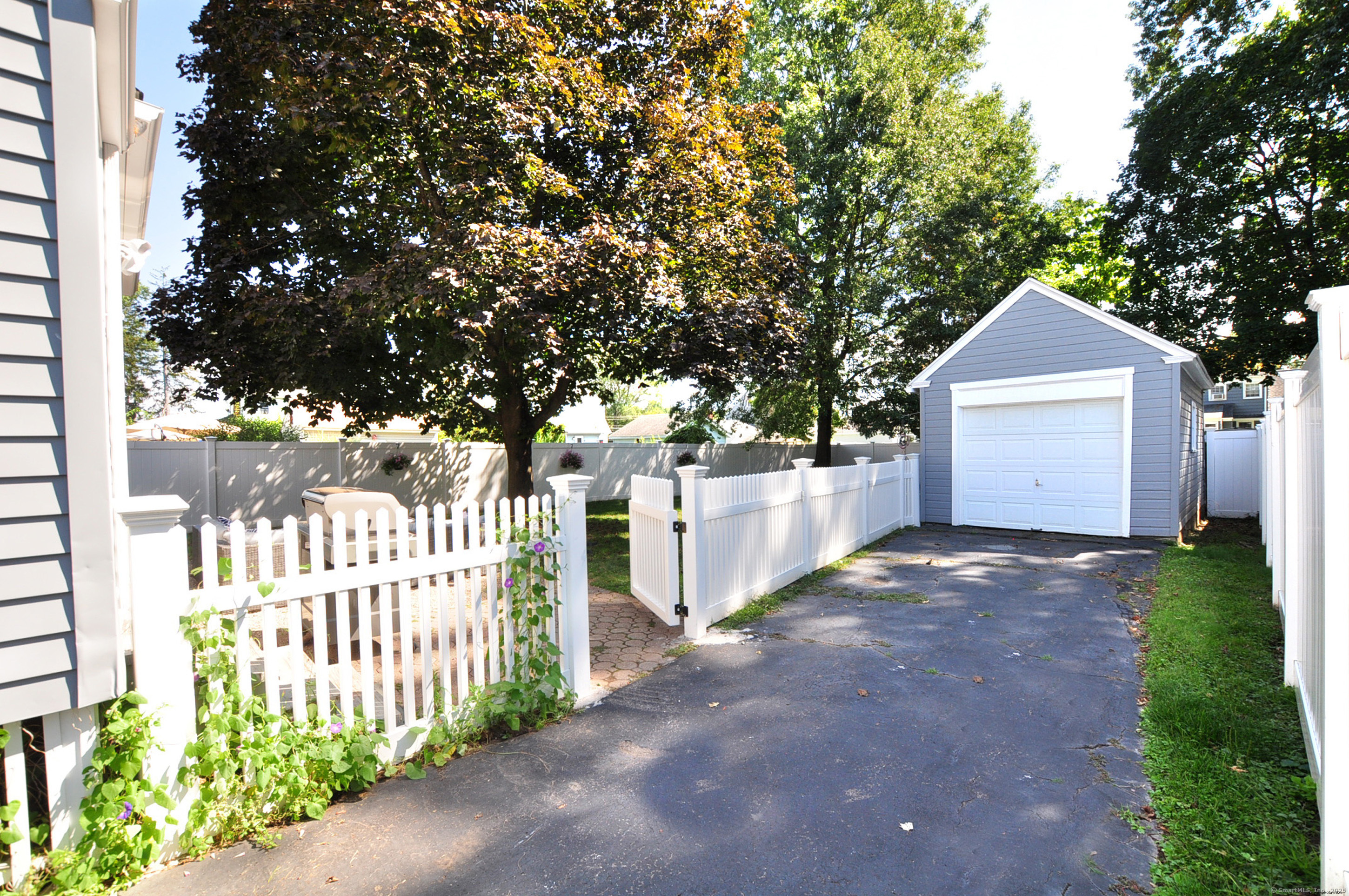 23 Dartmouth Avenue