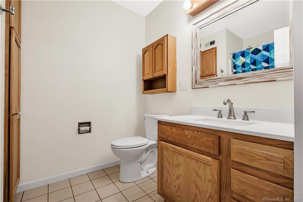 2 Canterbury Lane 5
