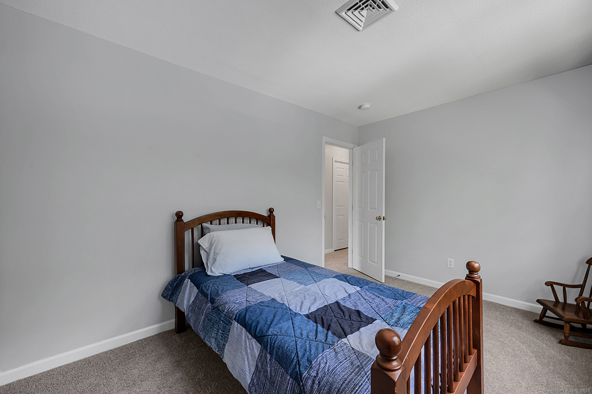 15 Chatham Fields Road