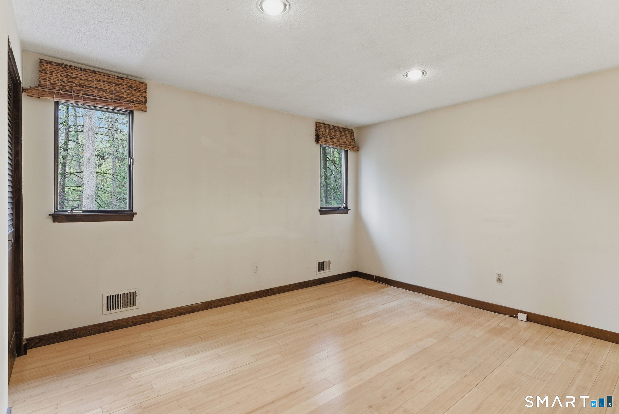37 Tall Wood Hollow