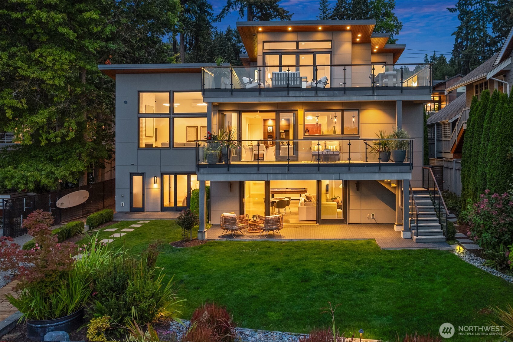 13031 Holmes Point Drive NE
