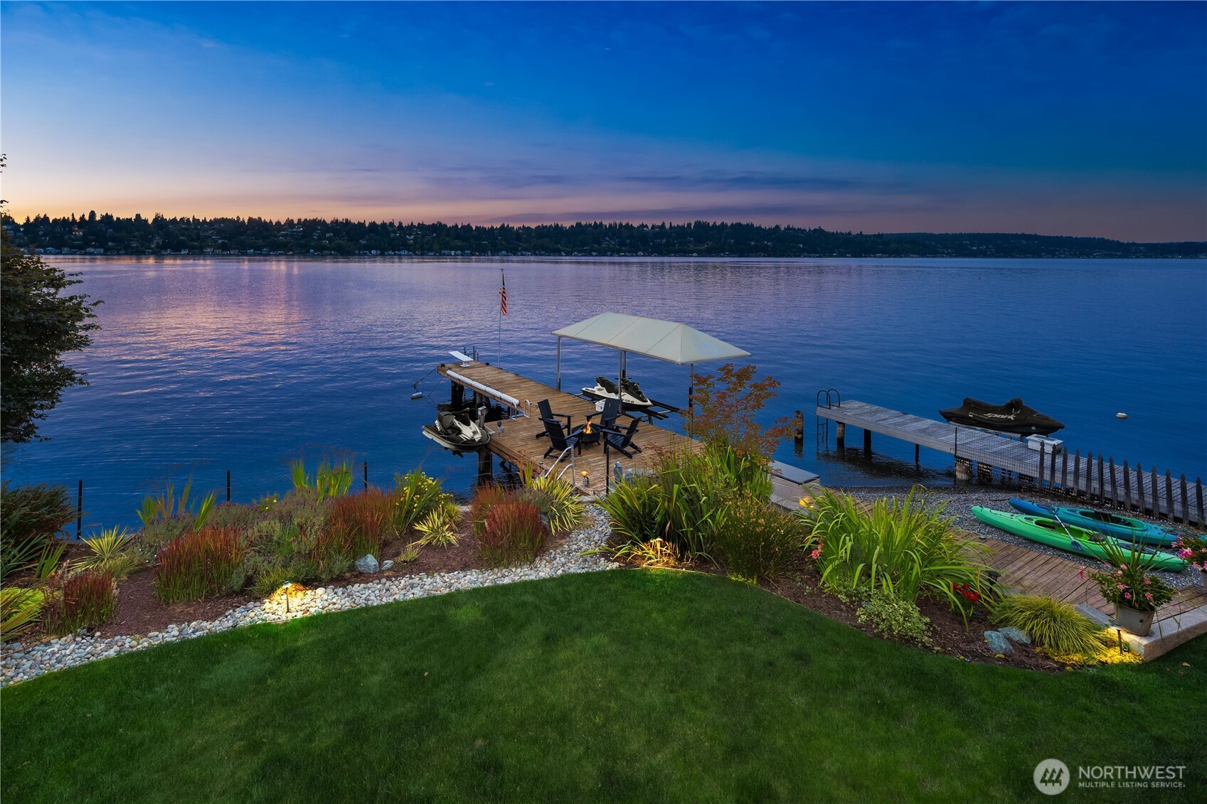 13031 Holmes Point Drive NE