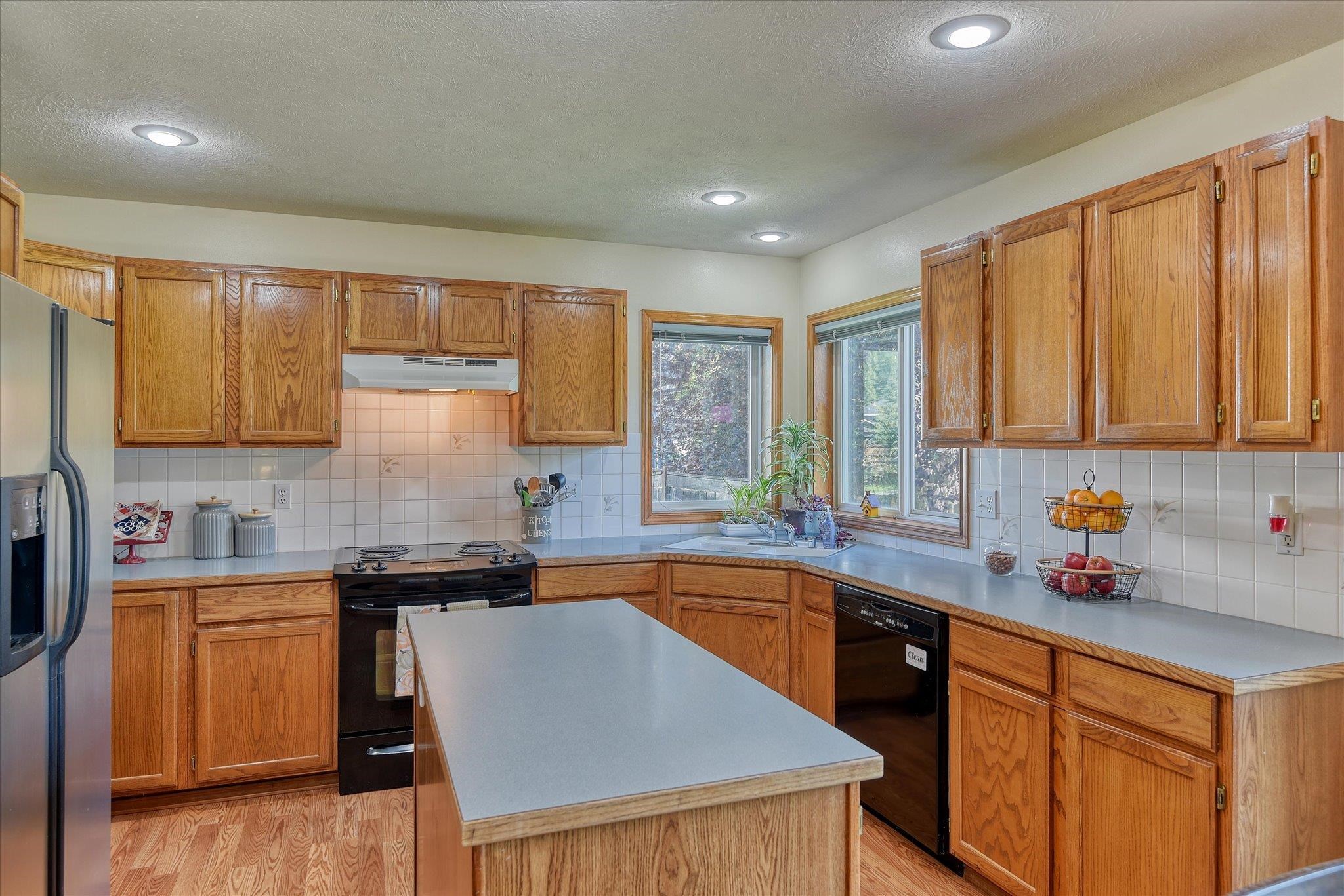 15710 N Chronicle Ct