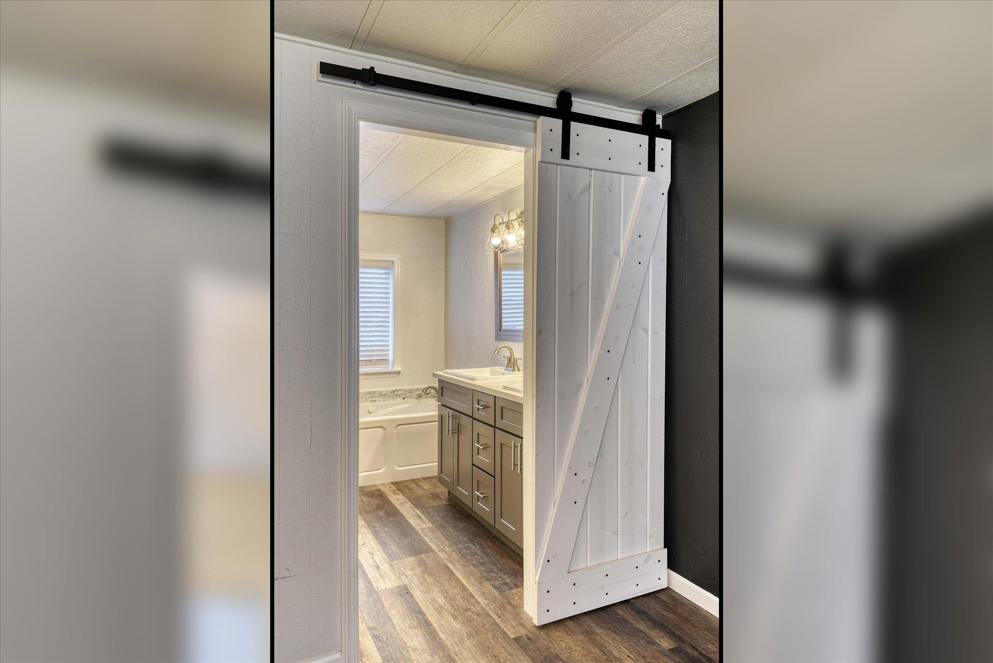 8900 S Mullen Hill Rd