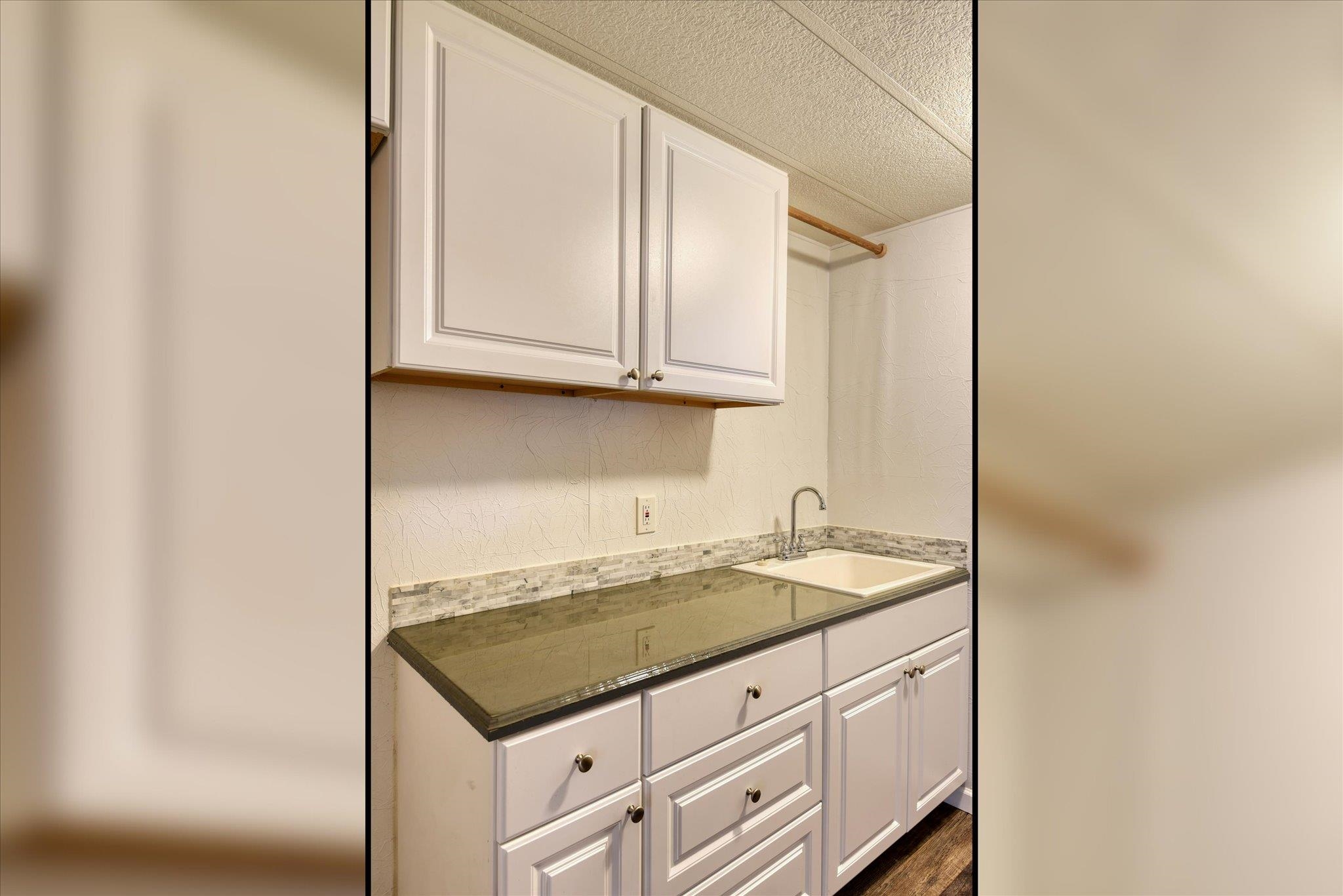 8900 S Mullen Hill Rd