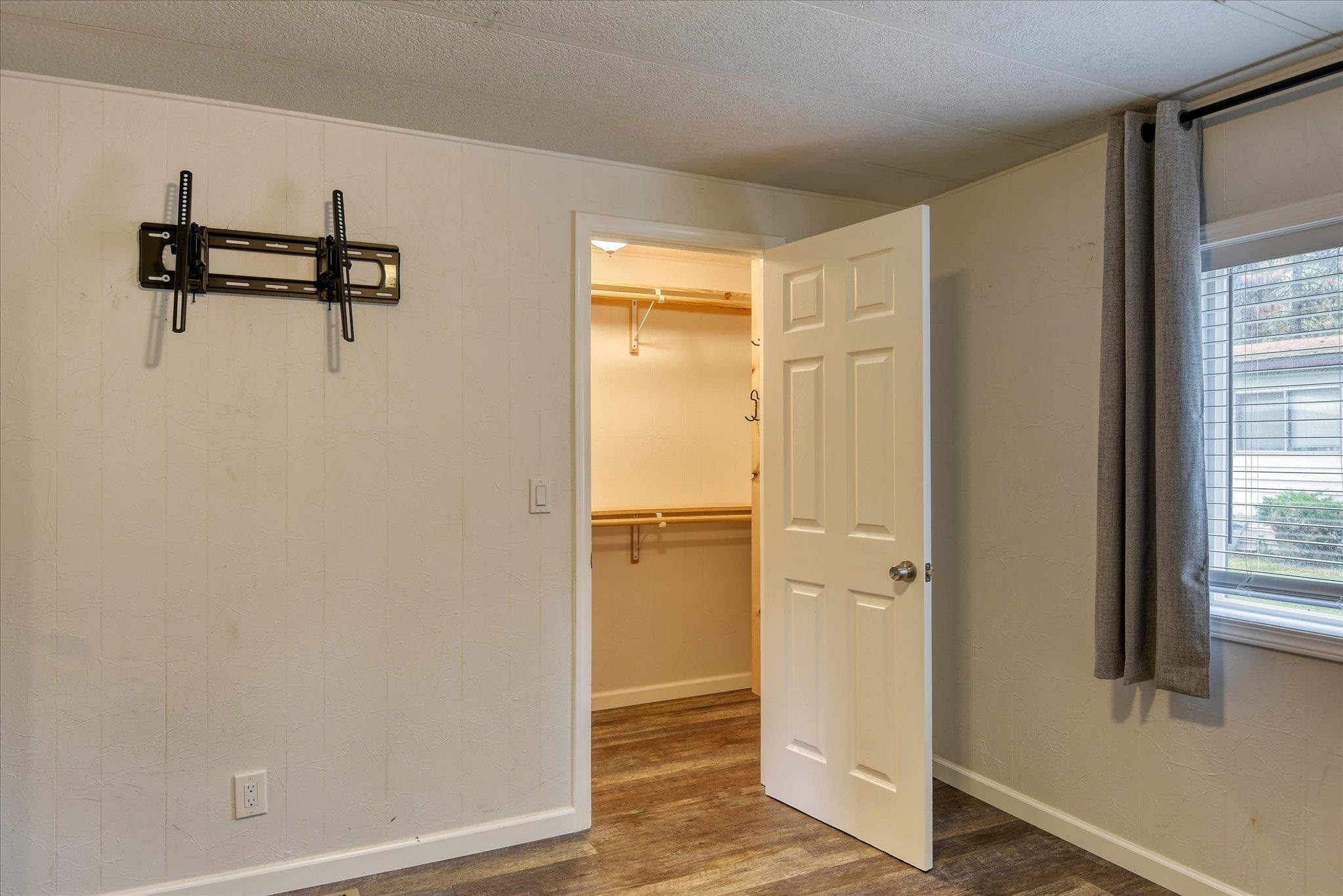 8900 S Mullen Hill Rd