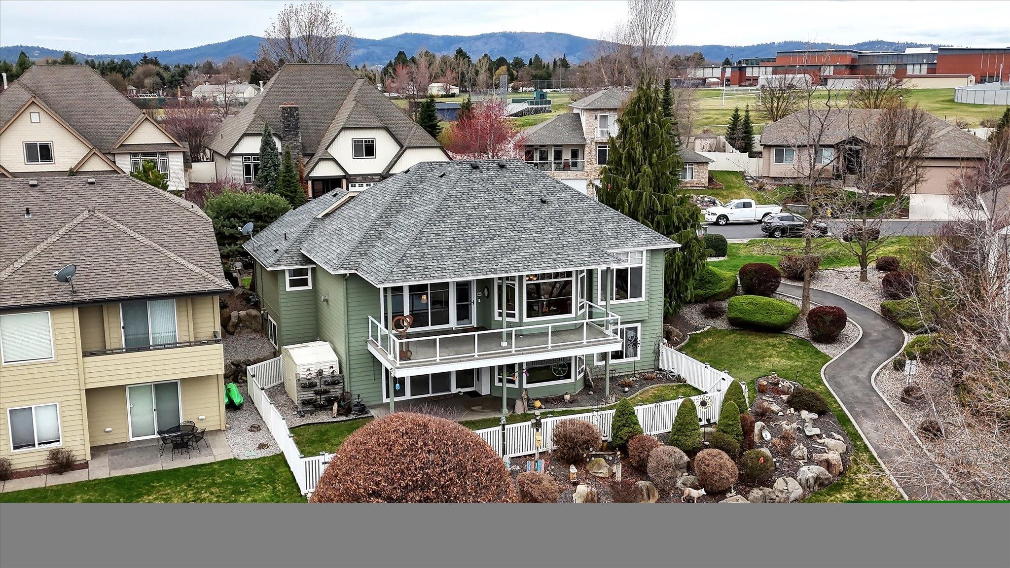 805 S Shelley Lake Ln