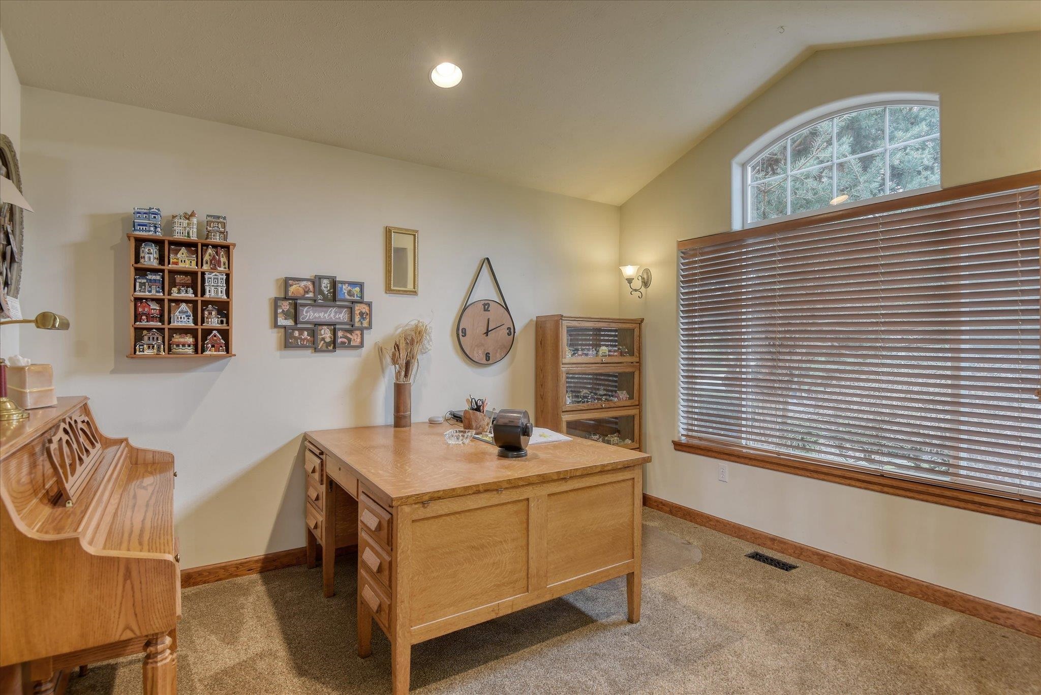 805 S Shelley Lake Ln