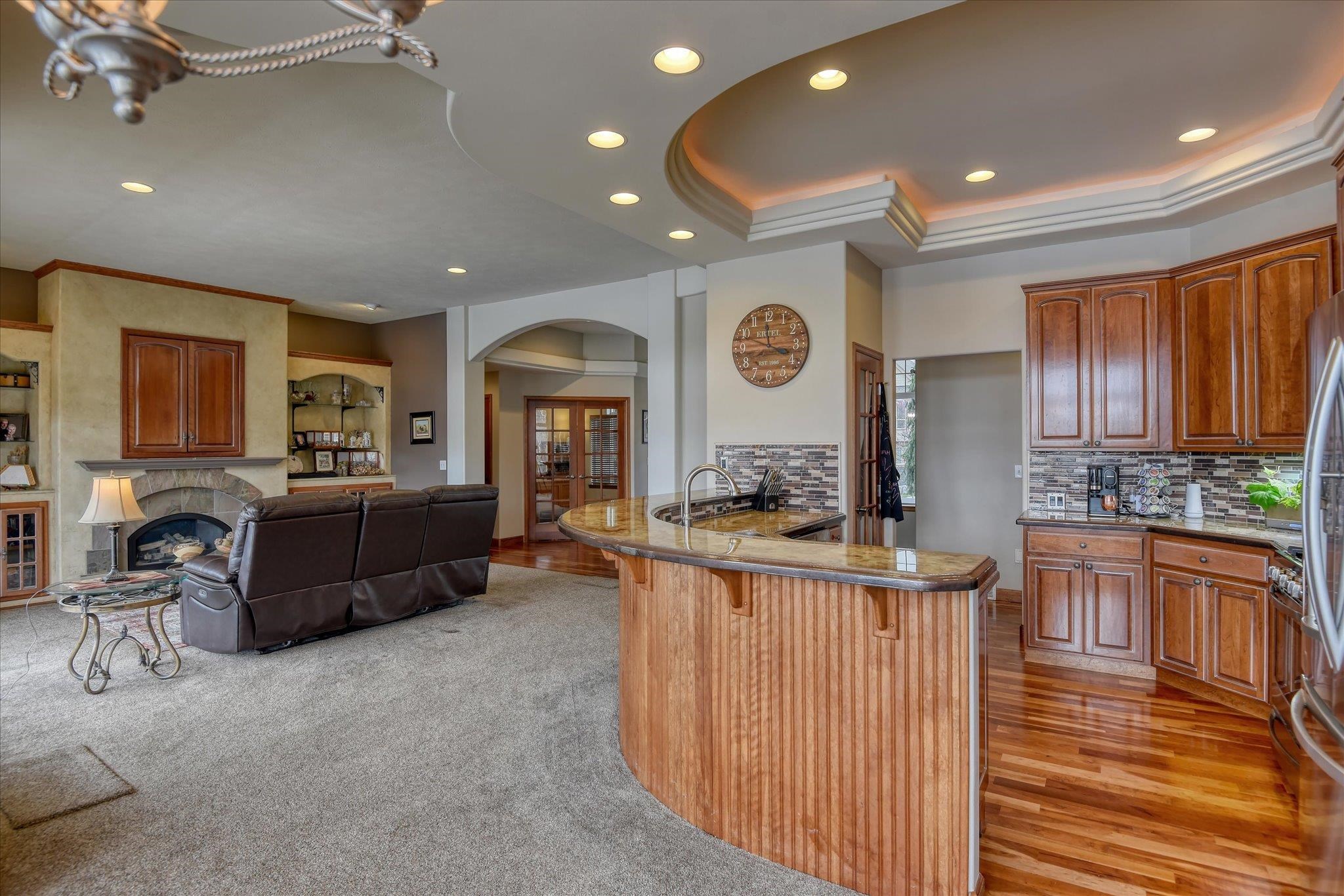 805 S Shelley Lake Ln