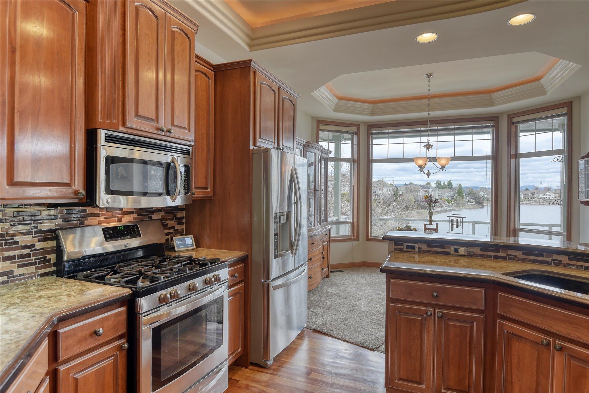 805 S Shelley Lake Ln