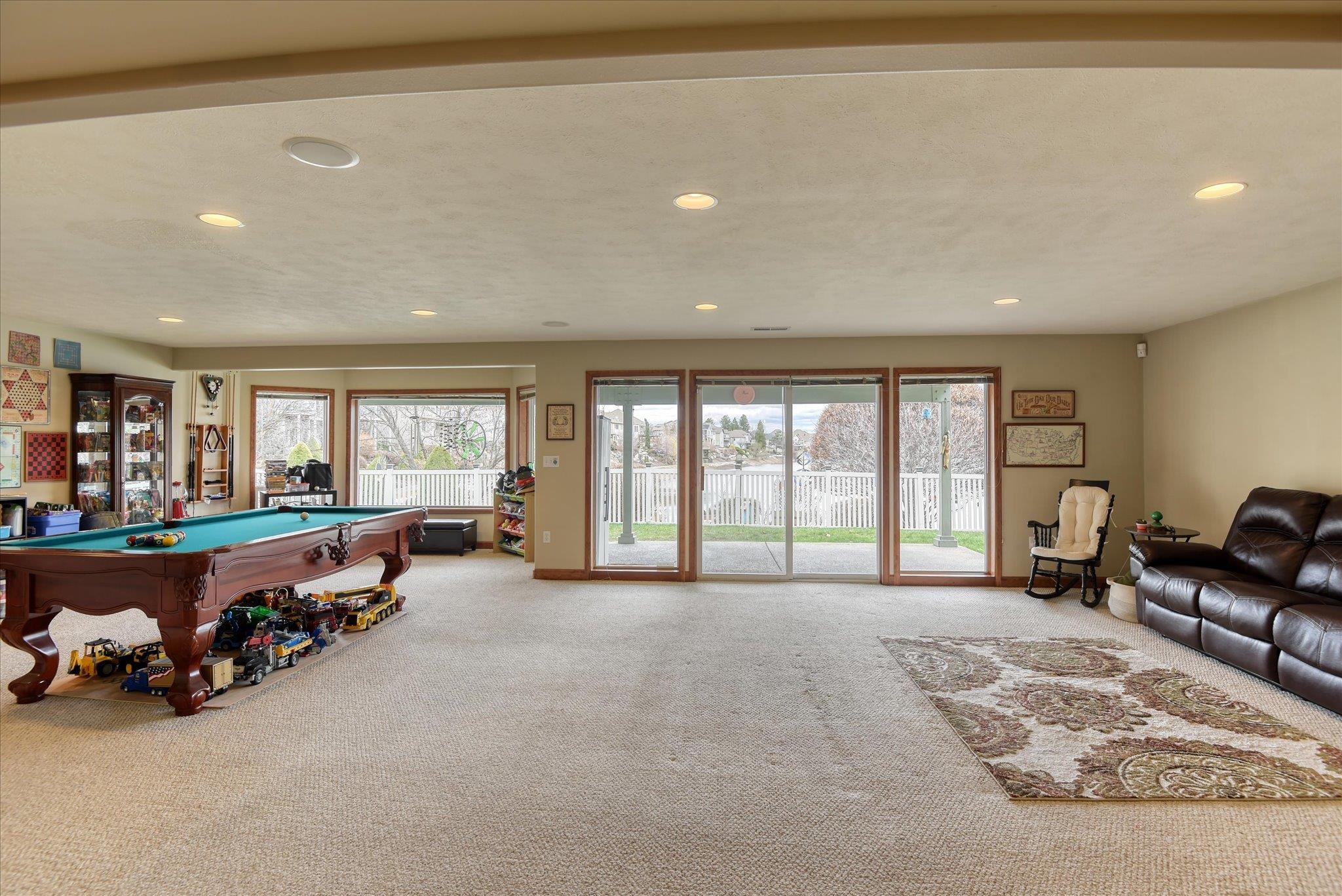 805 S Shelley Lake Ln