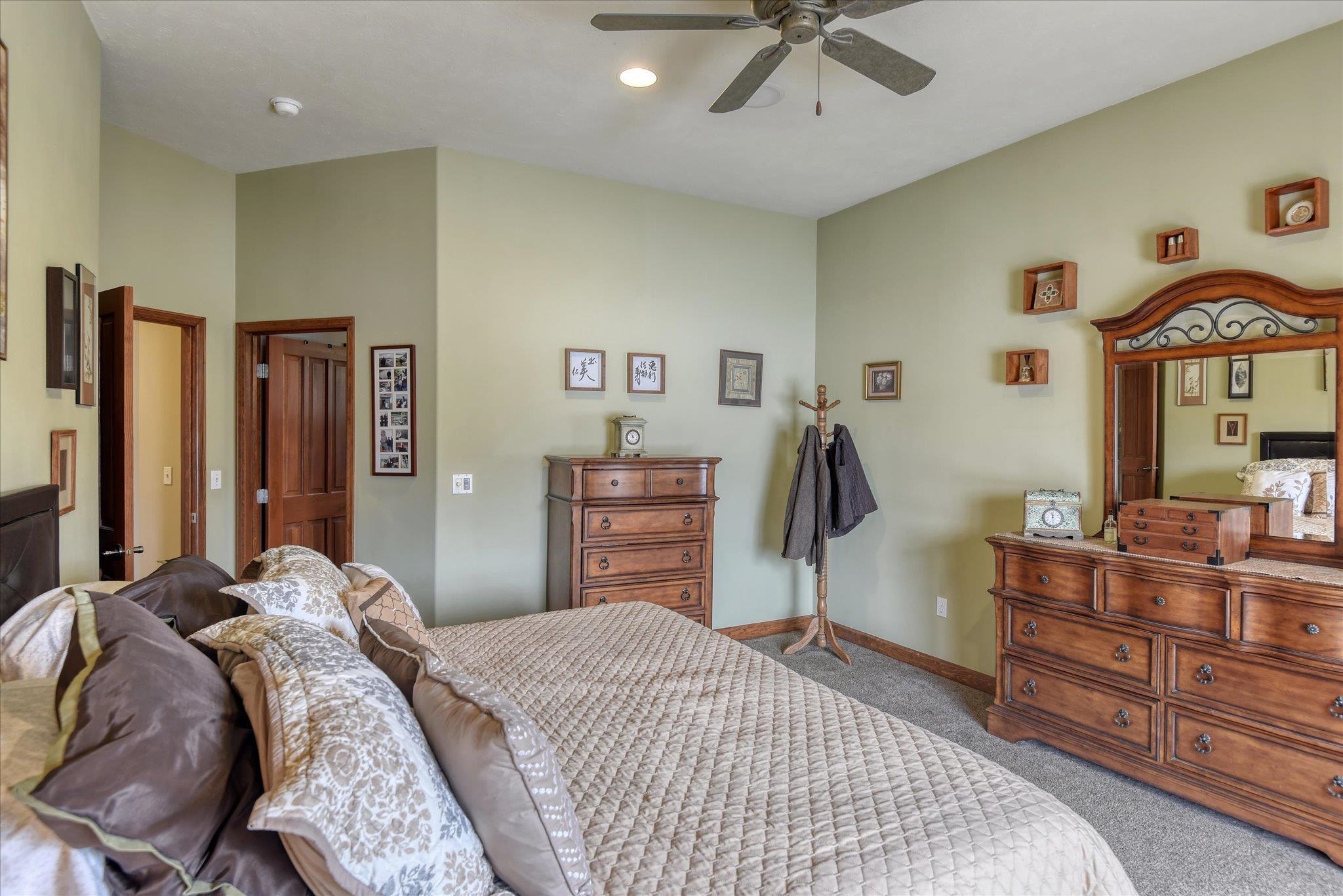 805 S Shelley Lake Ln