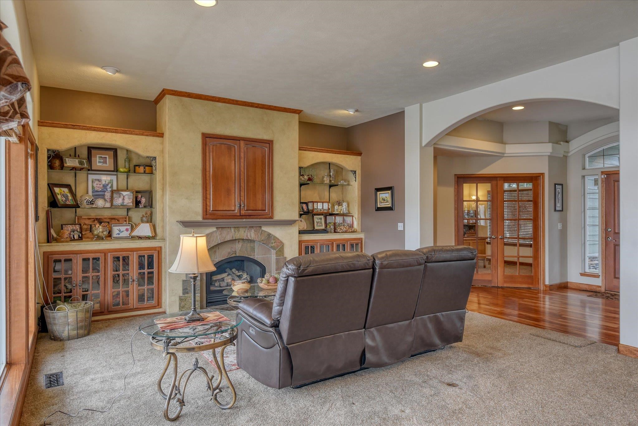 805 S Shelley Lake Ln