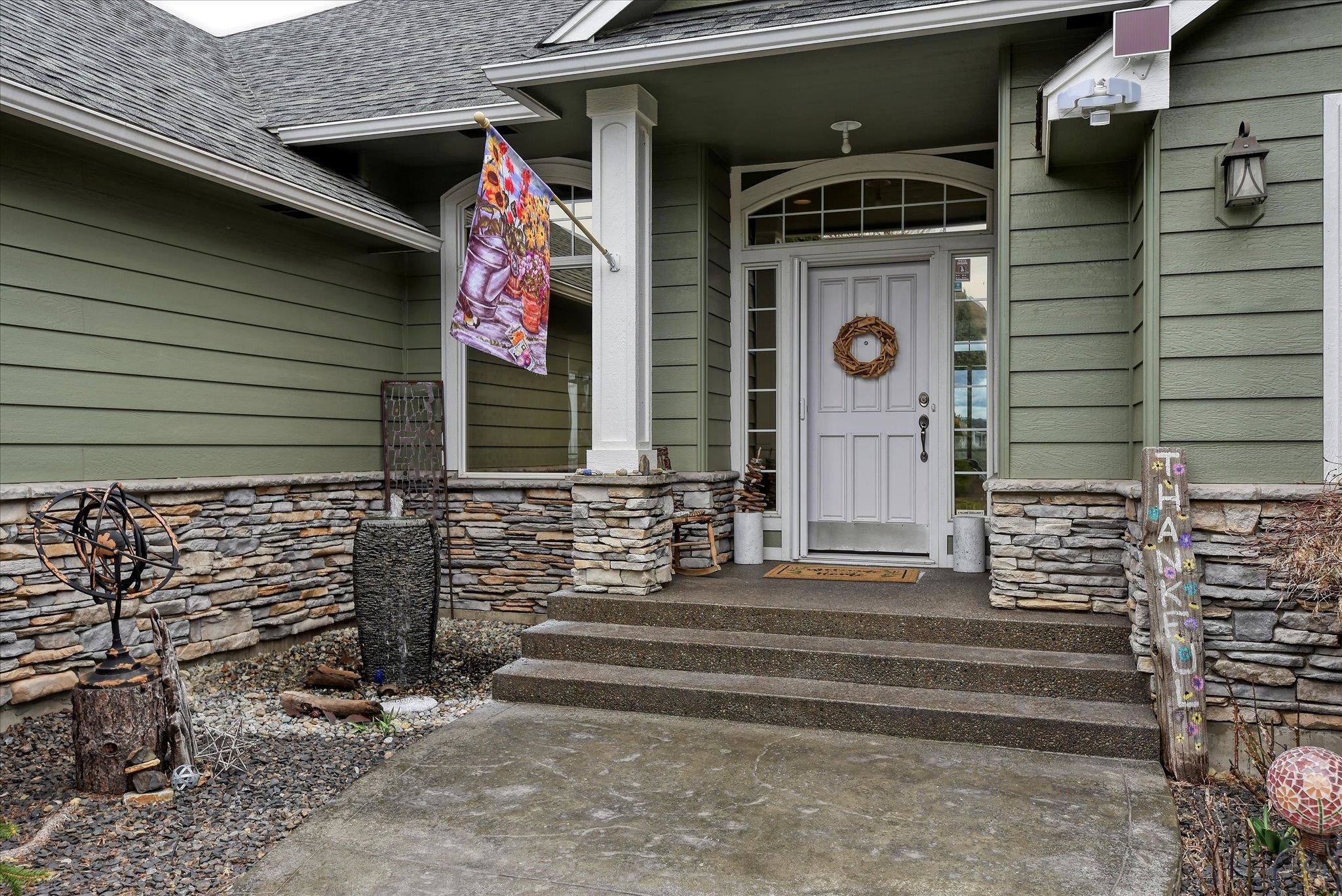 805 S Shelley Lake Ln