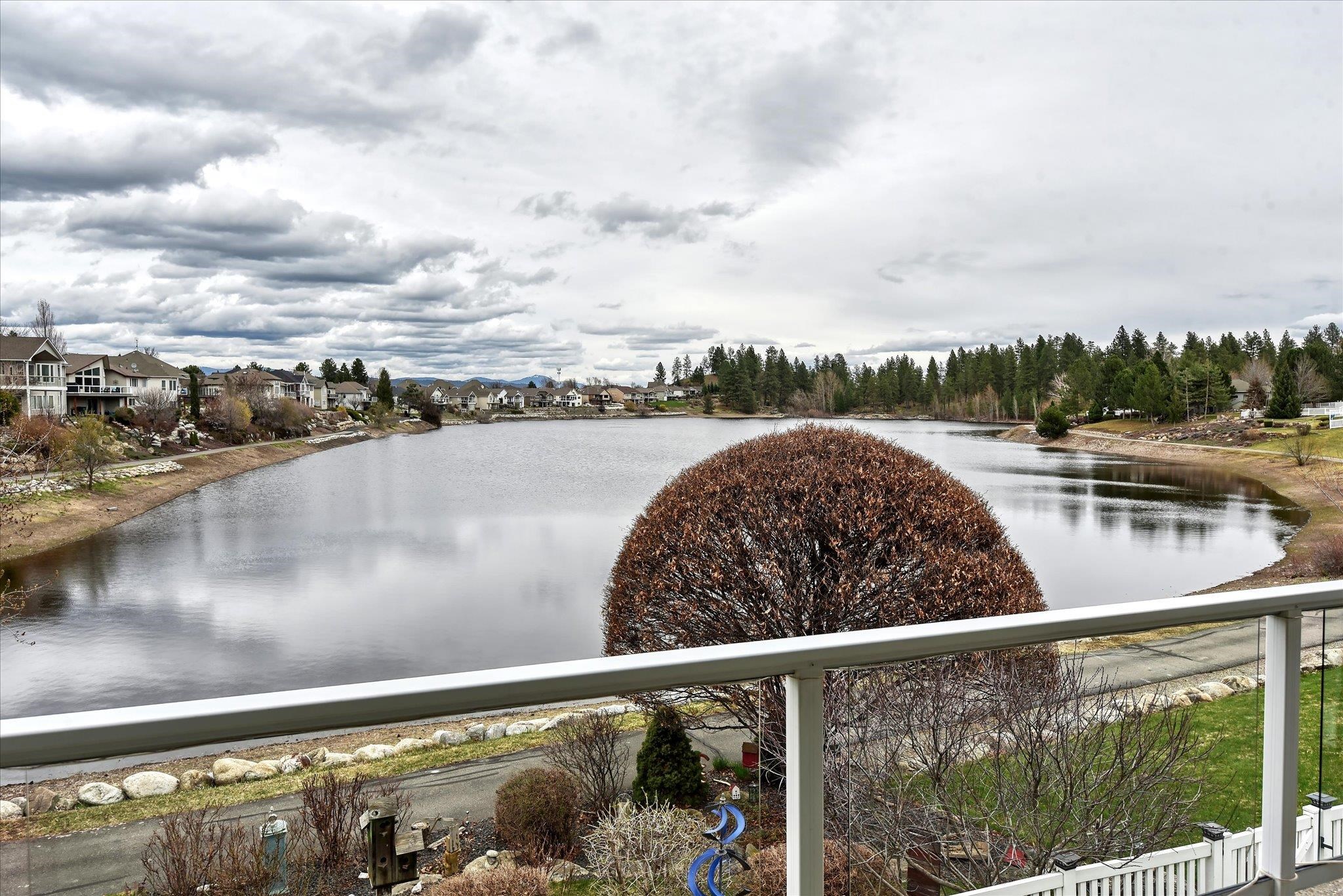 805 S Shelley Lake Ln