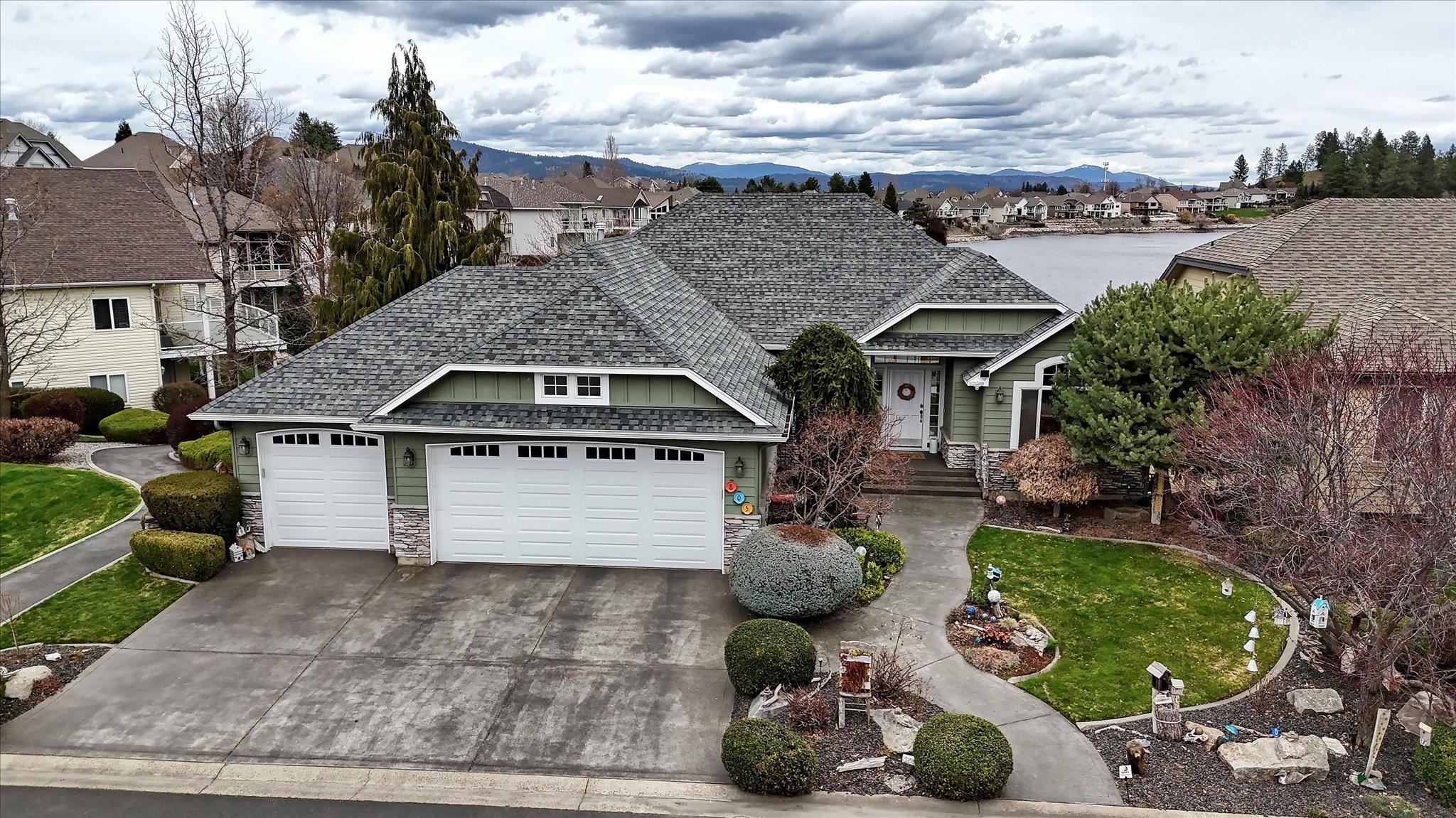 805 S Shelley Lake Ln