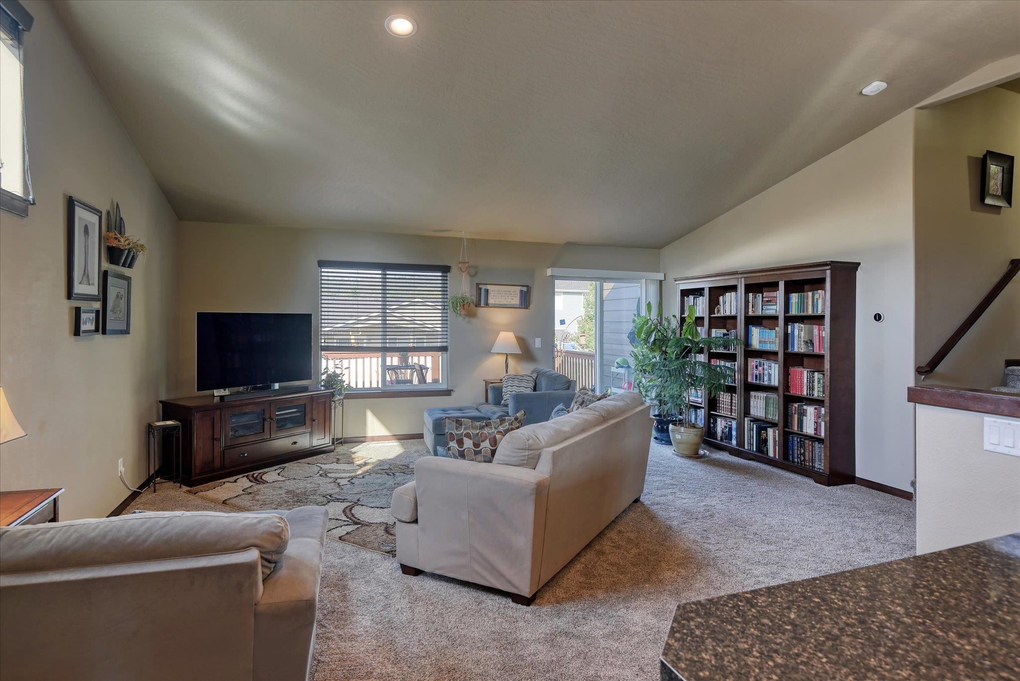 2020 N Country Vista Blvd