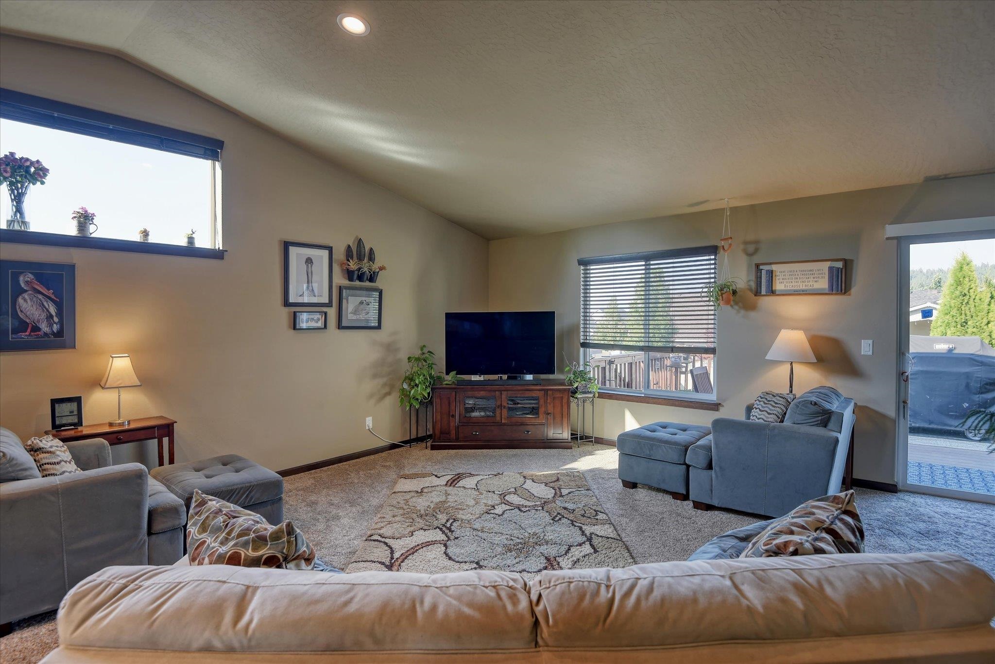 2020 N Country Vista Blvd