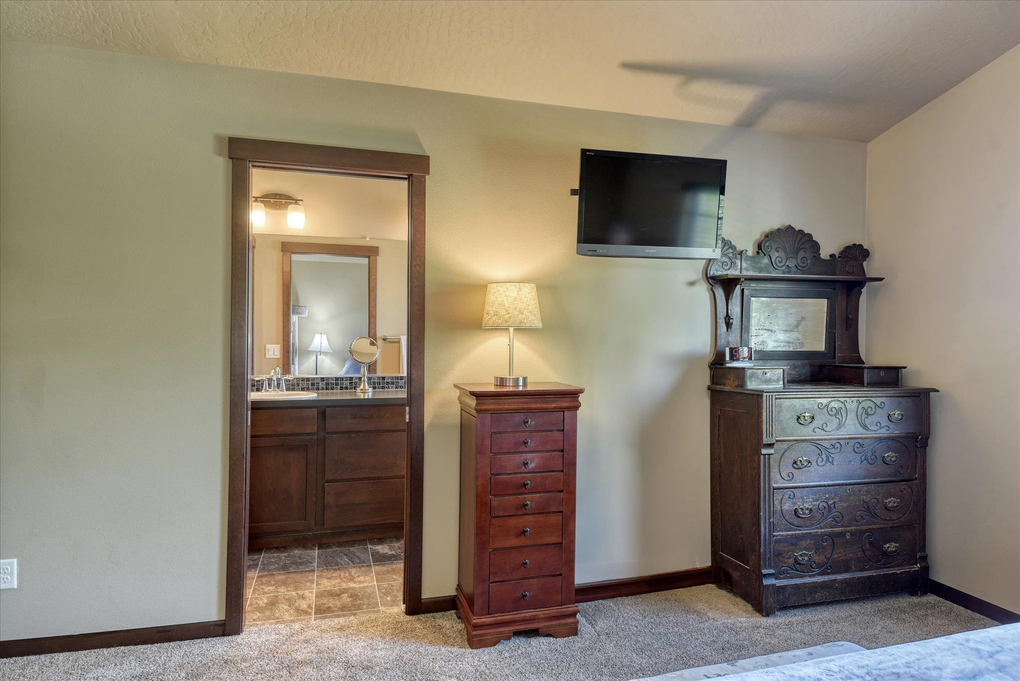 2020 N Country Vista Blvd