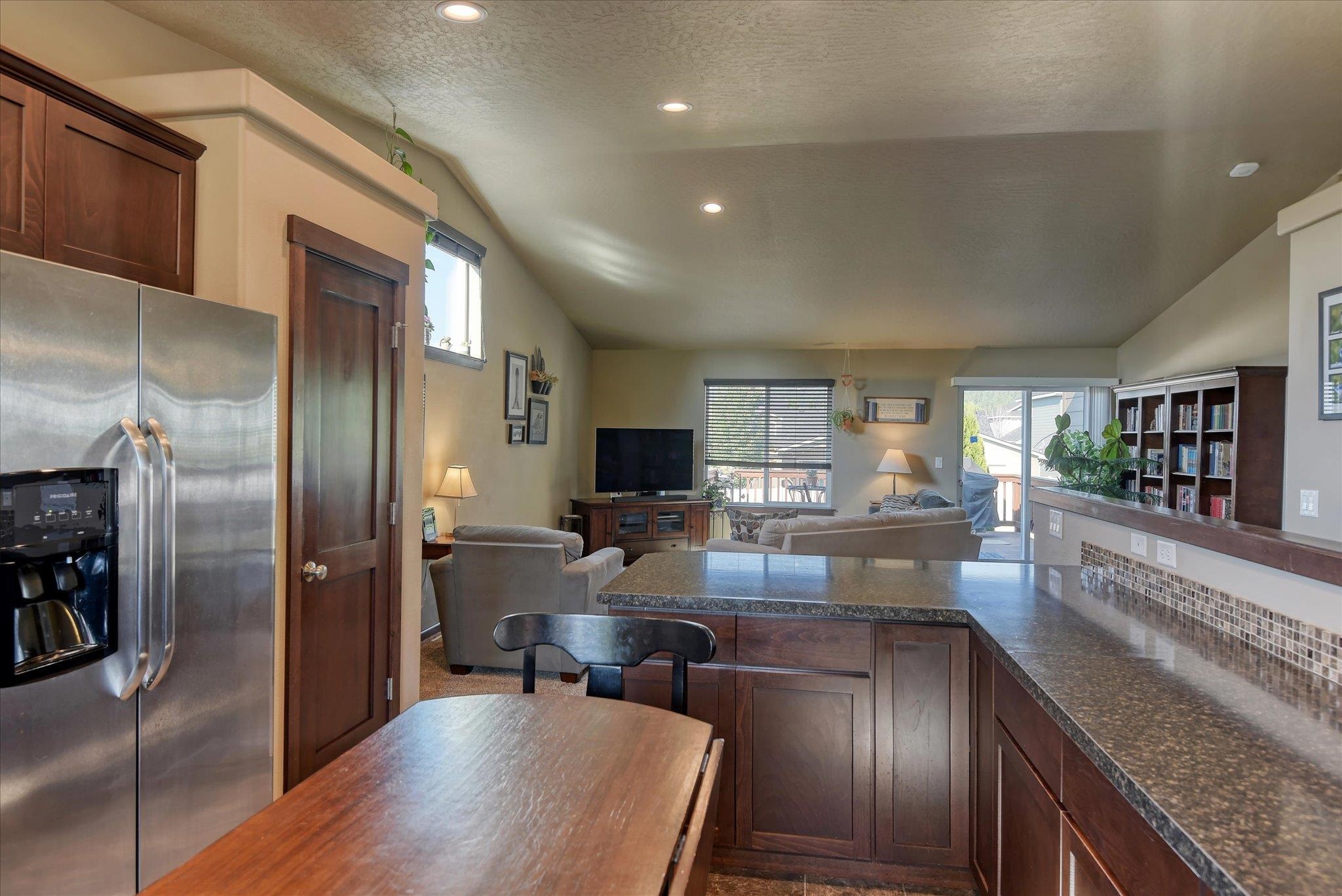 2020 N Country Vista Blvd