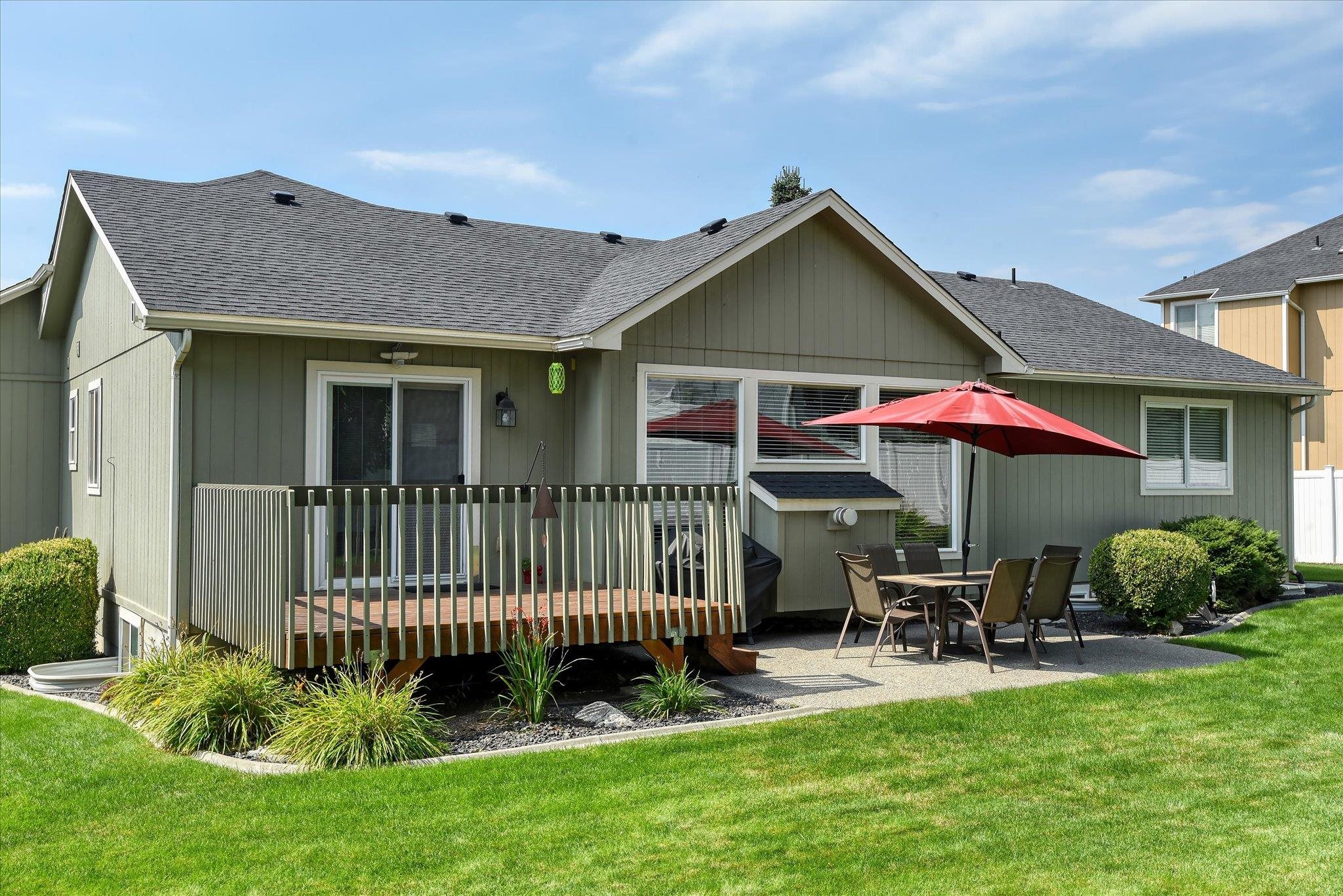 17518 N EDGECREST Rd