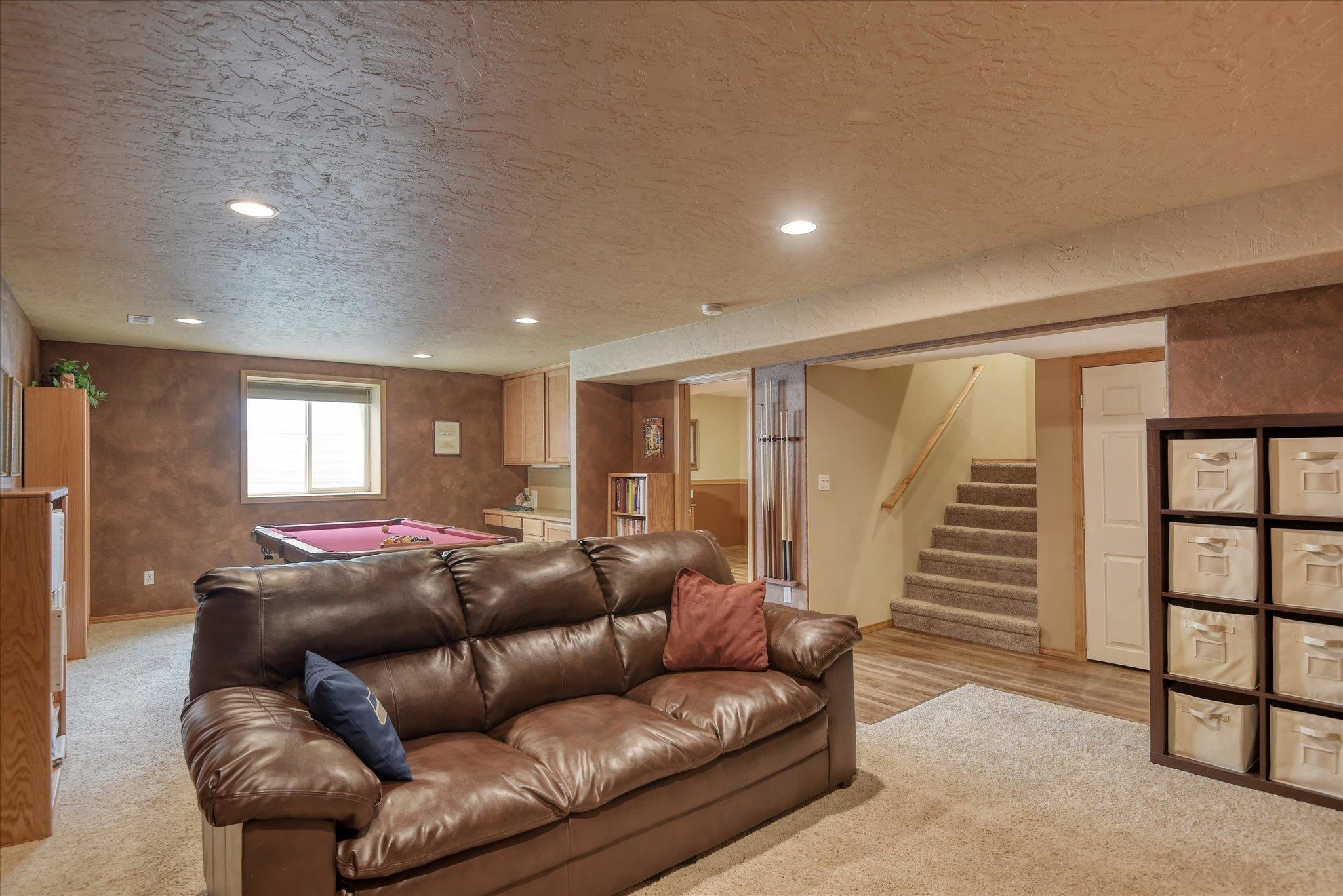 17518 N EDGECREST Rd