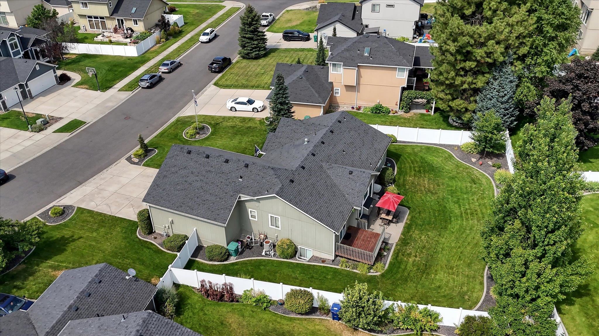 17518 N EDGECREST Rd