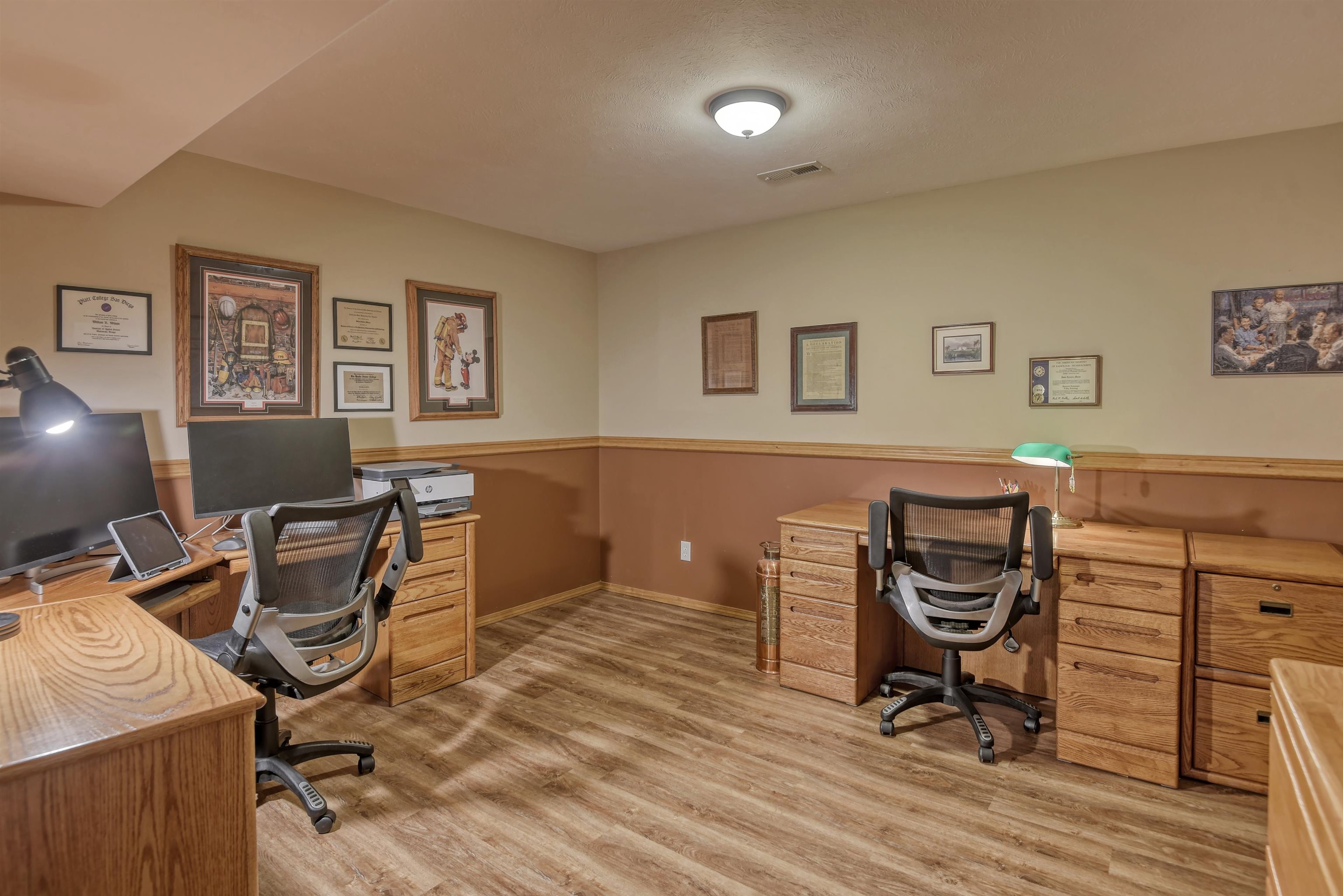 17518 N EDGECREST Rd