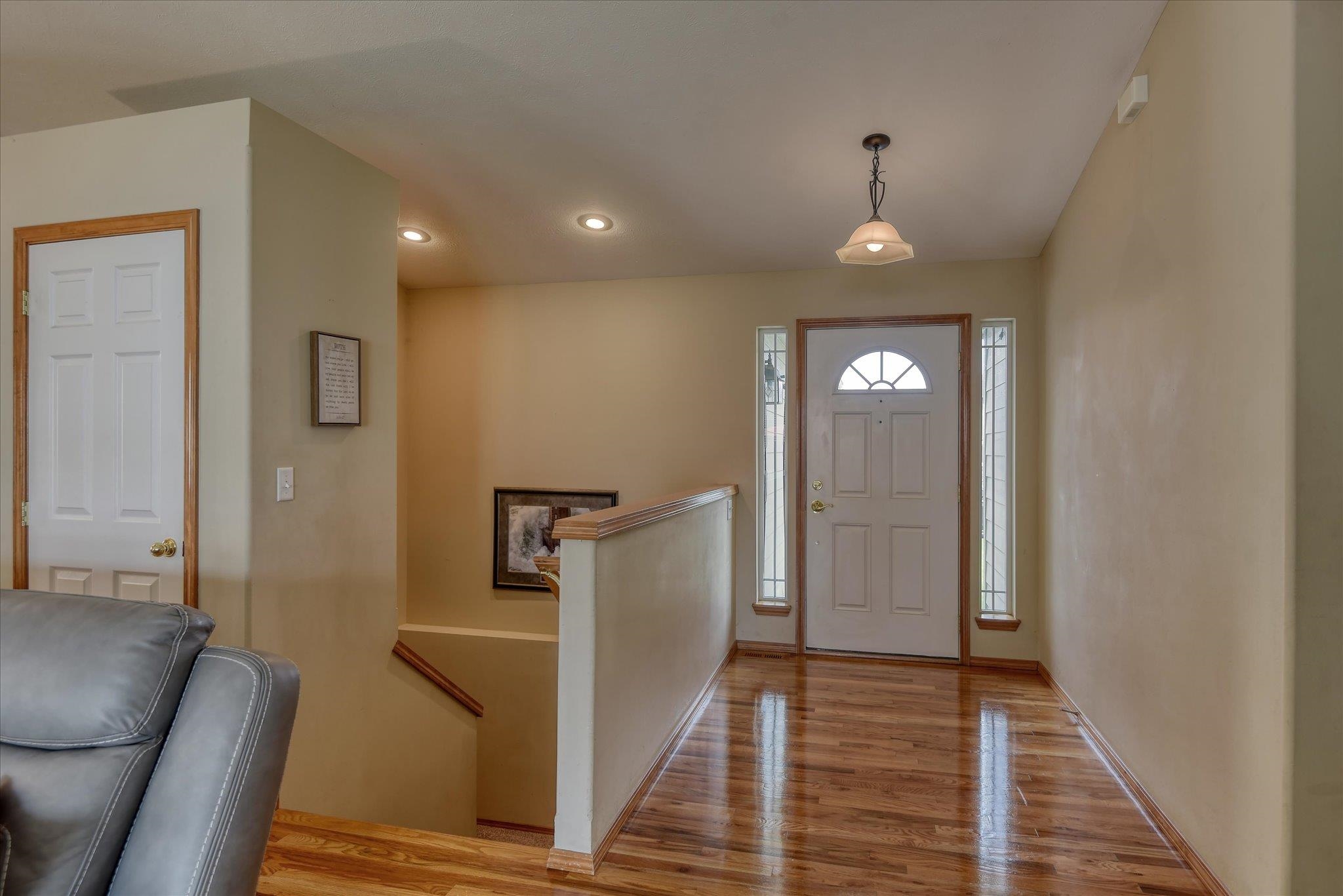 17518 N EDGECREST Rd