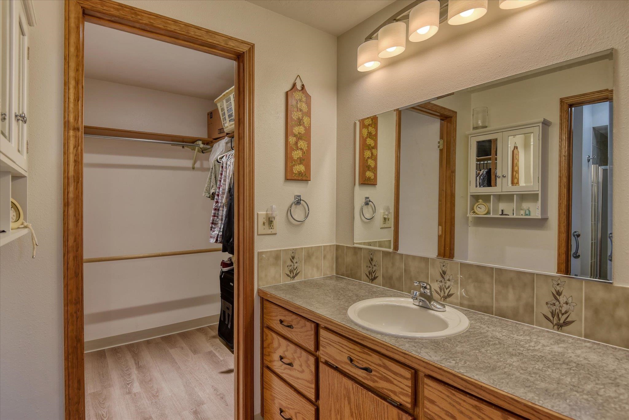 5308 W Ridgecrest Dr