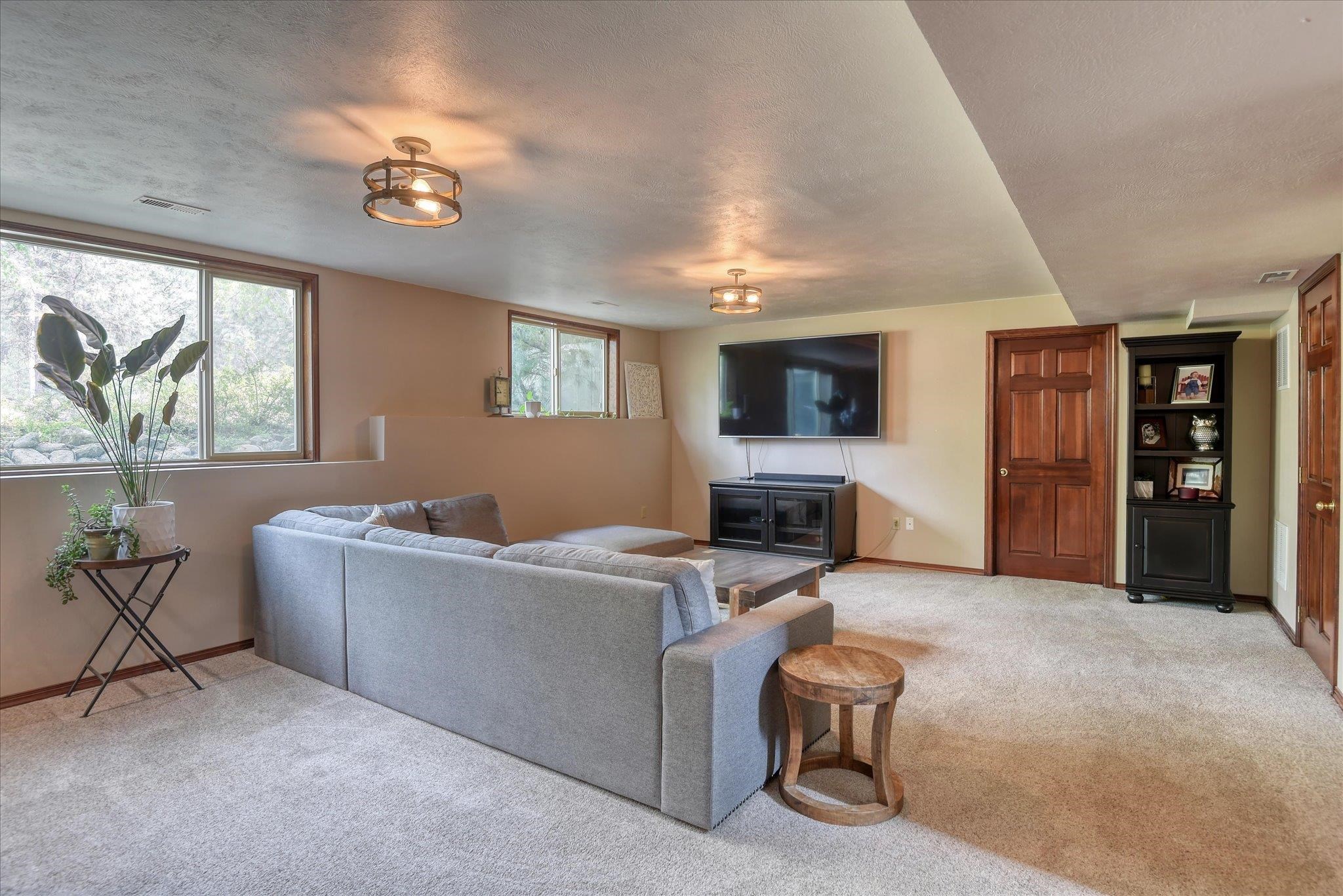 6610 W Burchwood Ave