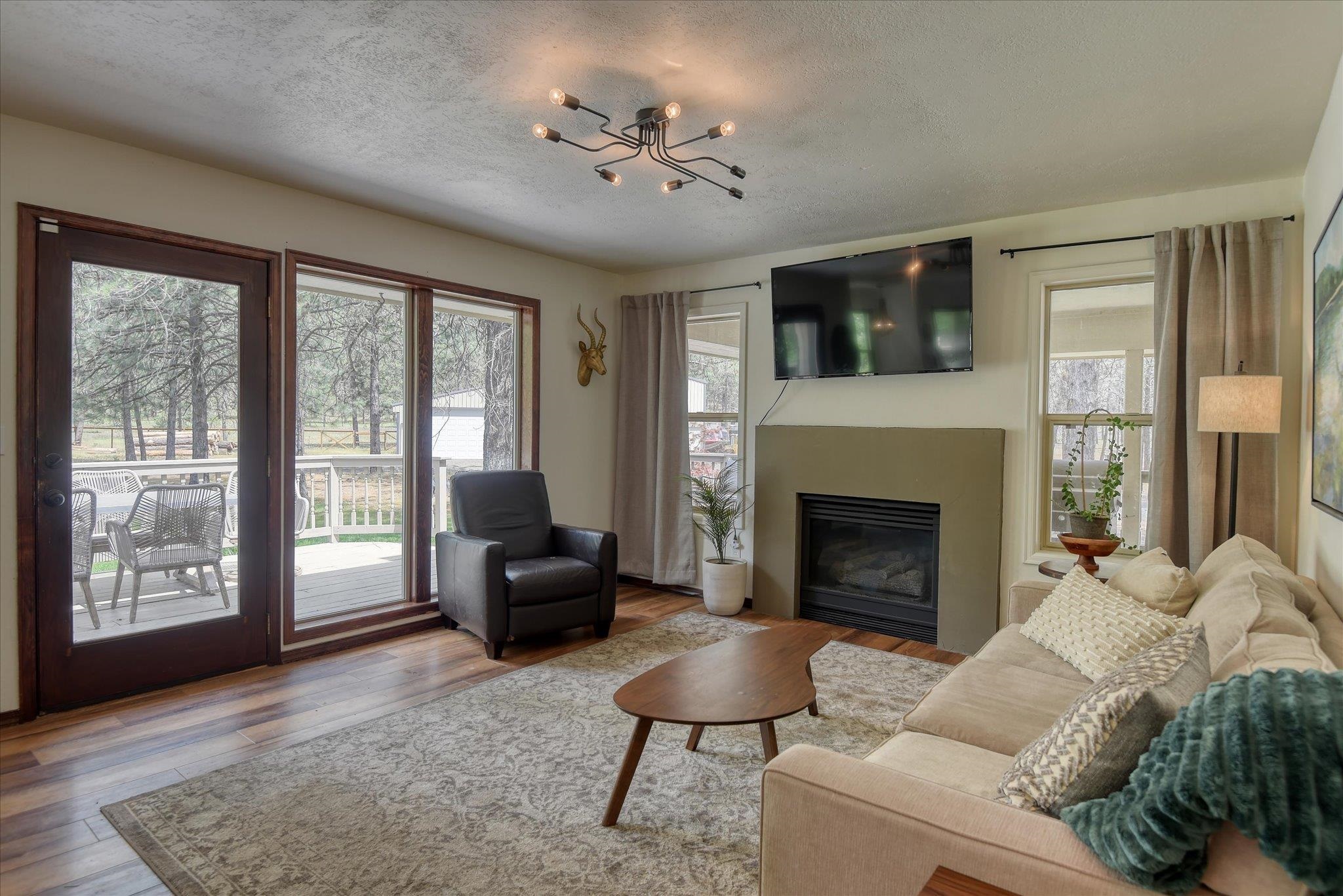 6610 W Burchwood Ave