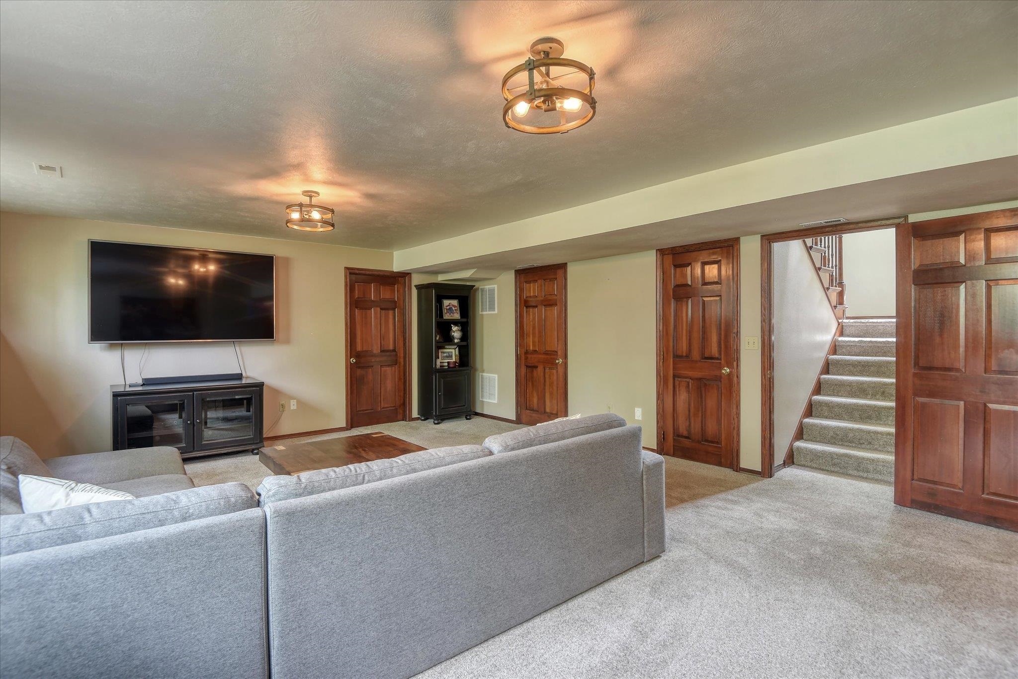 6610 W Burchwood Ave