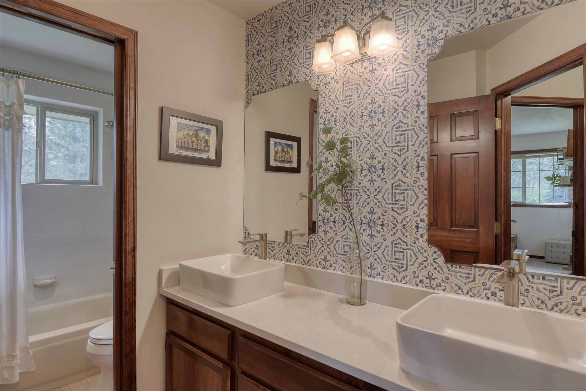 6610 W Burchwood Ave