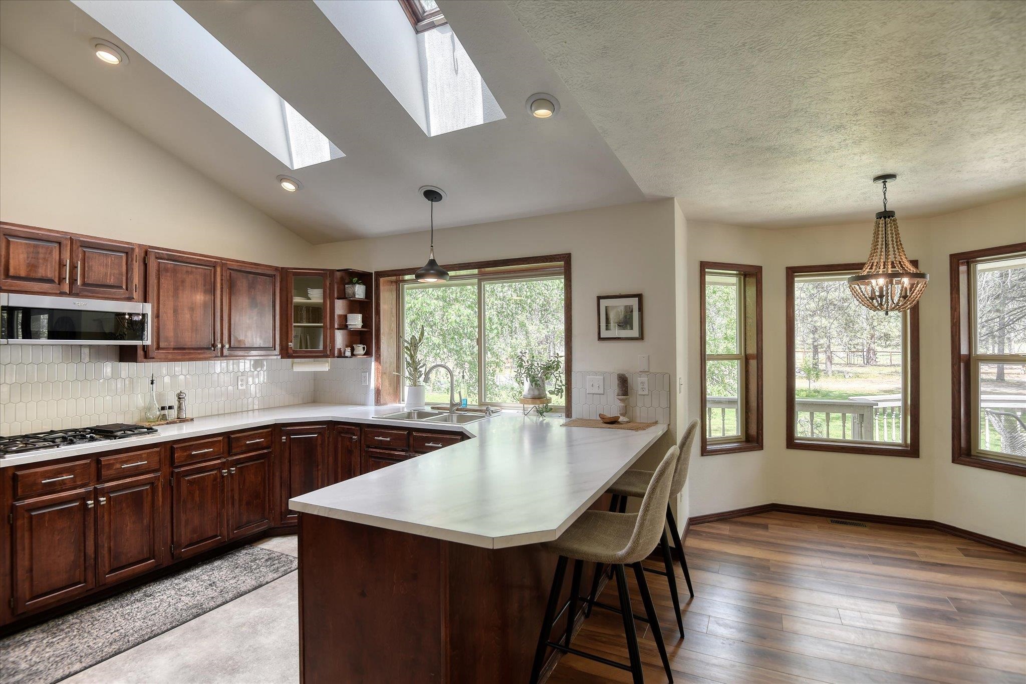 6610 W Burchwood Ave